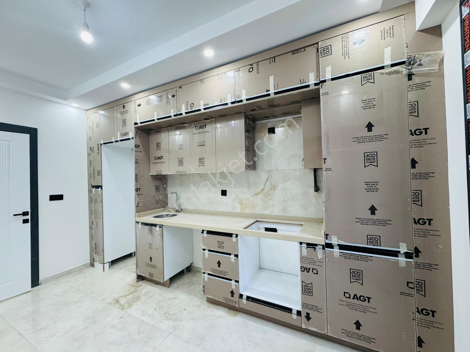 Merpa İnş'tan_gazi Osman Paşa Mah'de/ Ebeveyn Banyolu Sıfır 2+1