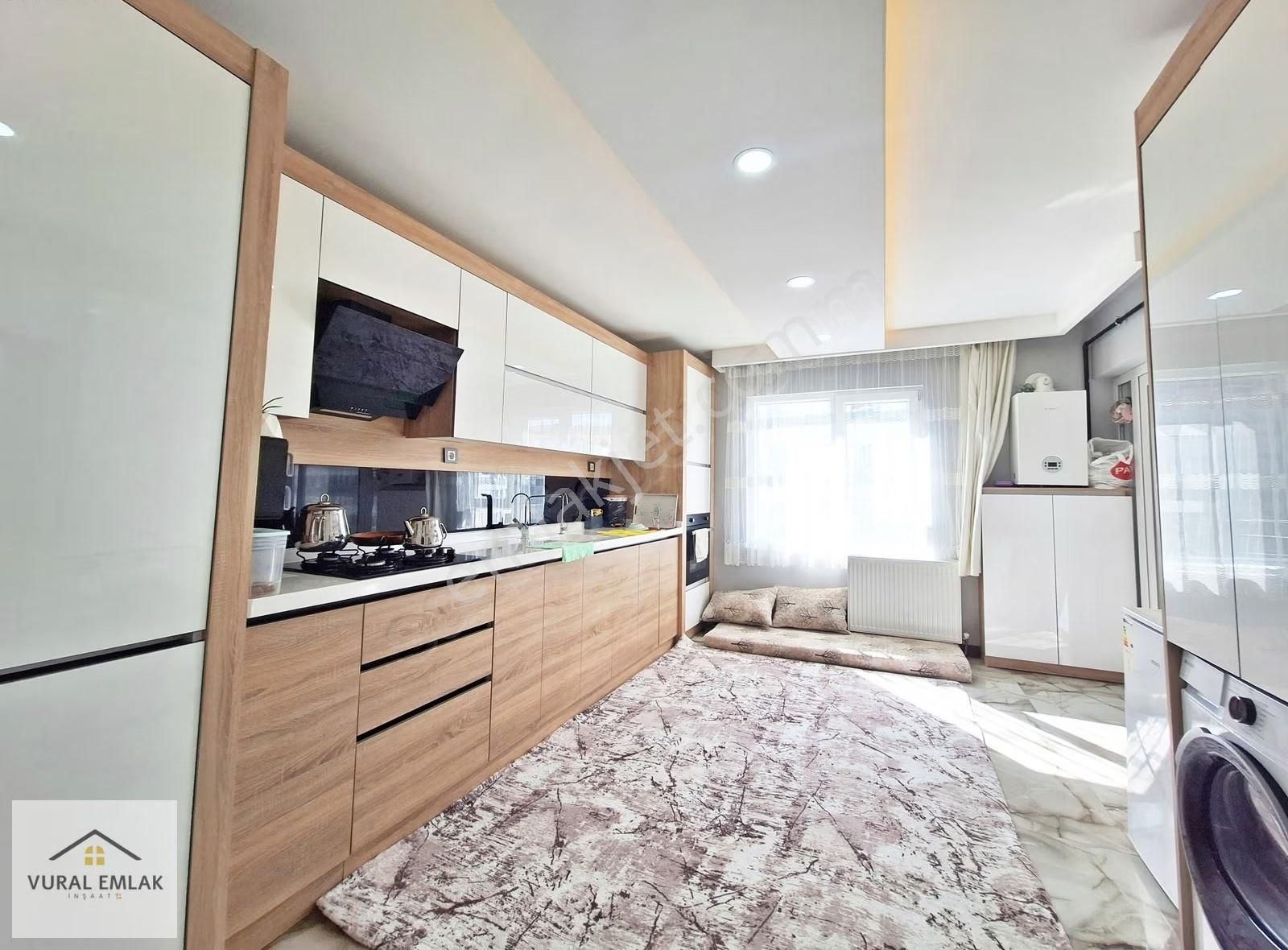 Vural Emlaktan 3+1 İskanlı Köşe Başı 150m2 G.odalı Cam Balkonlu - Görsel 7