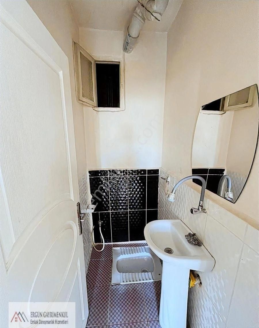 Ergünden Mesudiyede Ara Kat Kiralık 3+1 Daire - Görsel 27