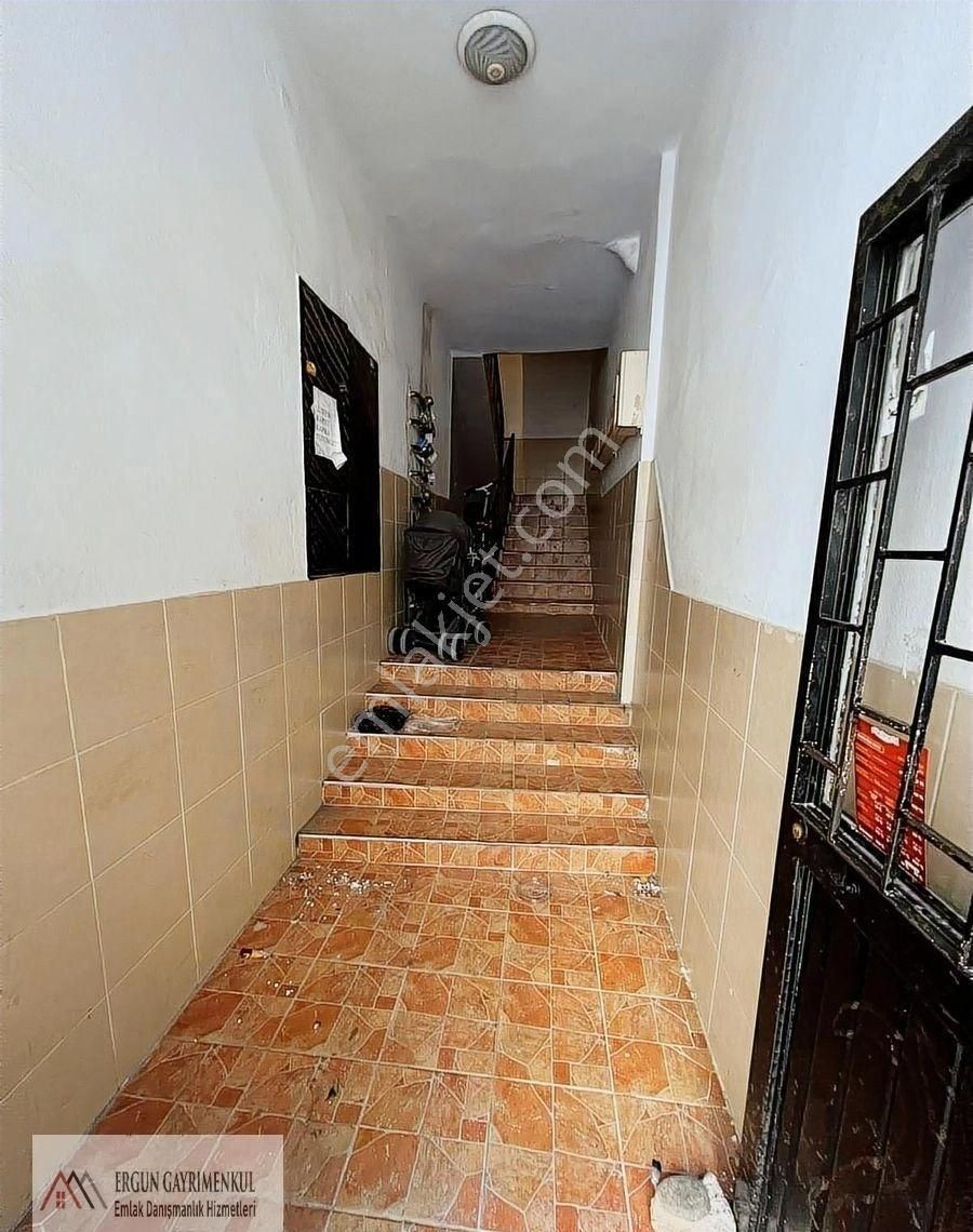 Ergünden Mesudiyede Ara Kat Kiralık 3+1 Daire - Görsel 28