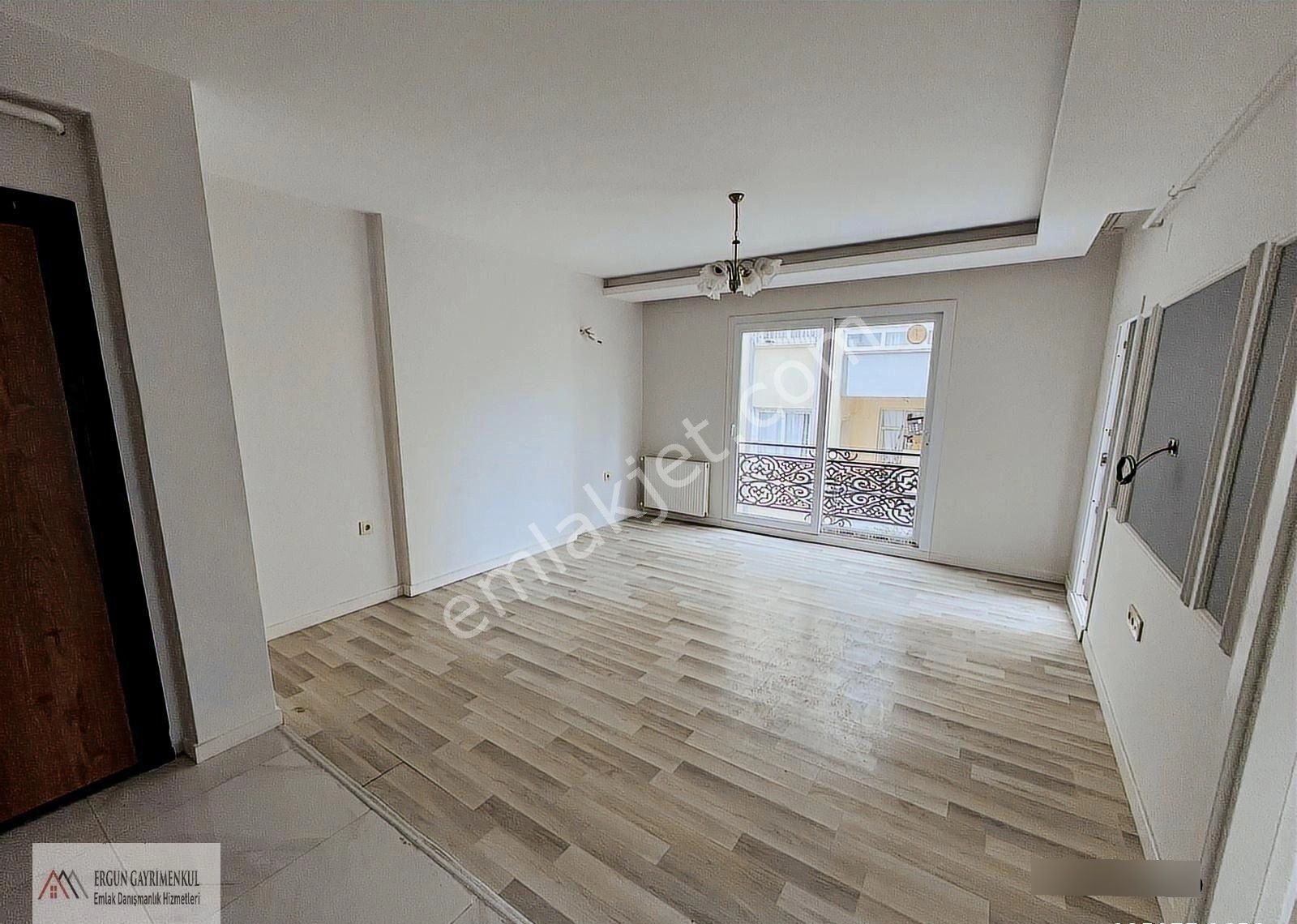 Ergünden Hürriyette Doğalgazlı Sitede Kiralık 2+1 Daire - Görsel 32