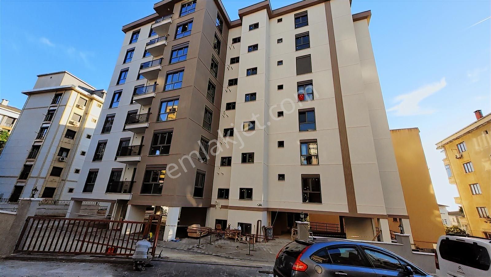 Pendik Doğu Mahallesinde Merkezi Konumda Satılık 2+1 Daire