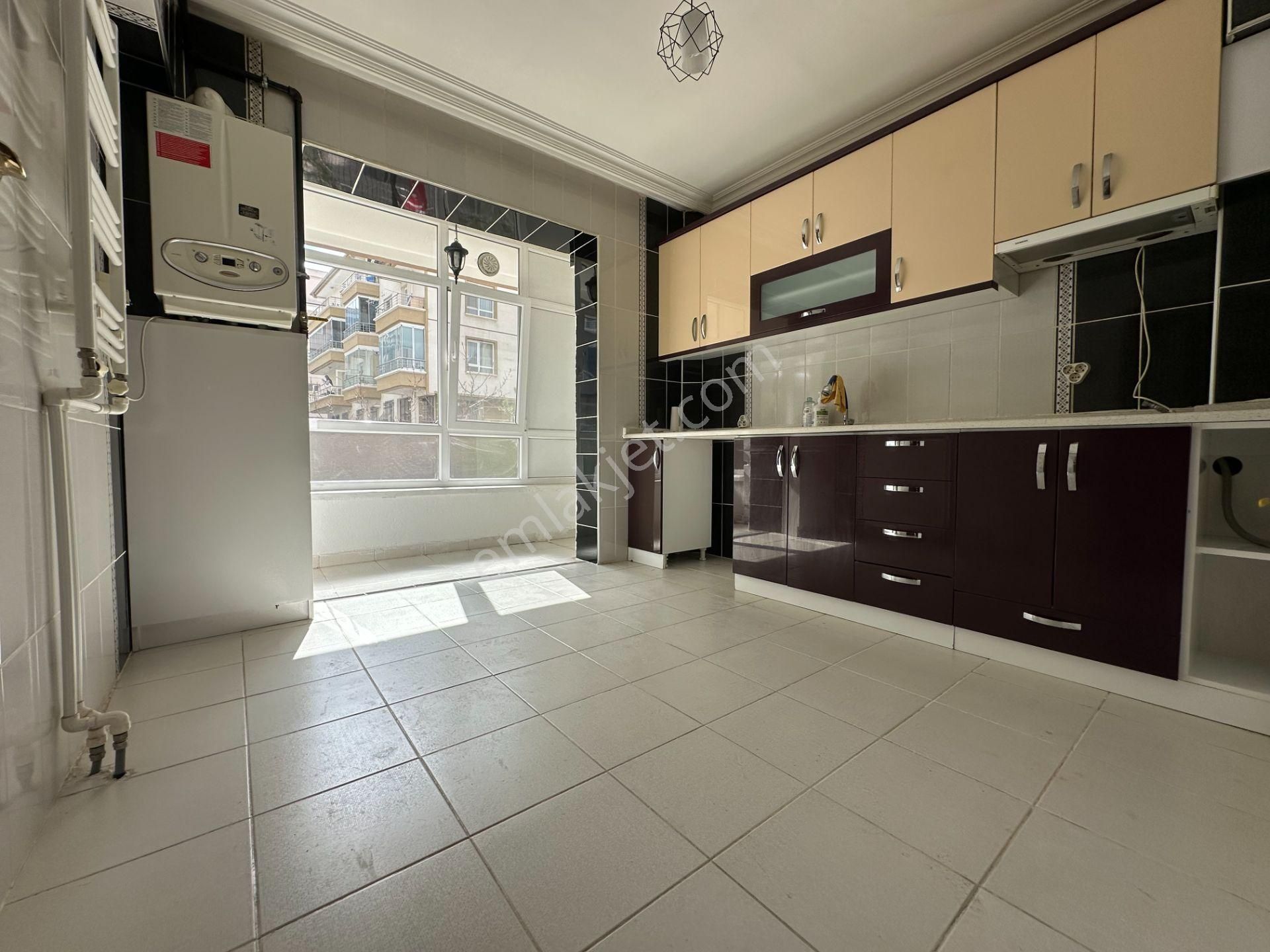 Yükseltepe Mahallesi 1837 Sokak 1.kat 3+1 Güney Cephe Kiralık Daire - Görsel 5