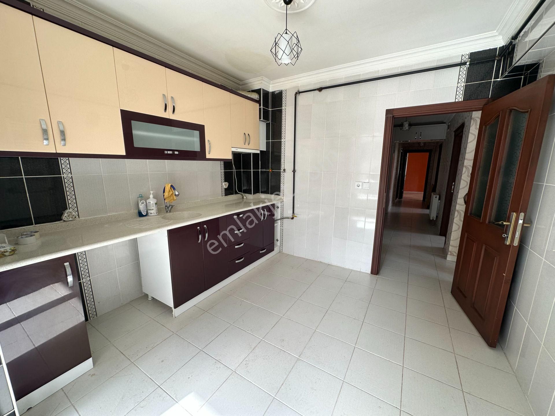 Yükseltepe Mahallesi 1837 Sokak 1.kat 3+1 Güney Cephe Kiralık Daire - Görsel 4