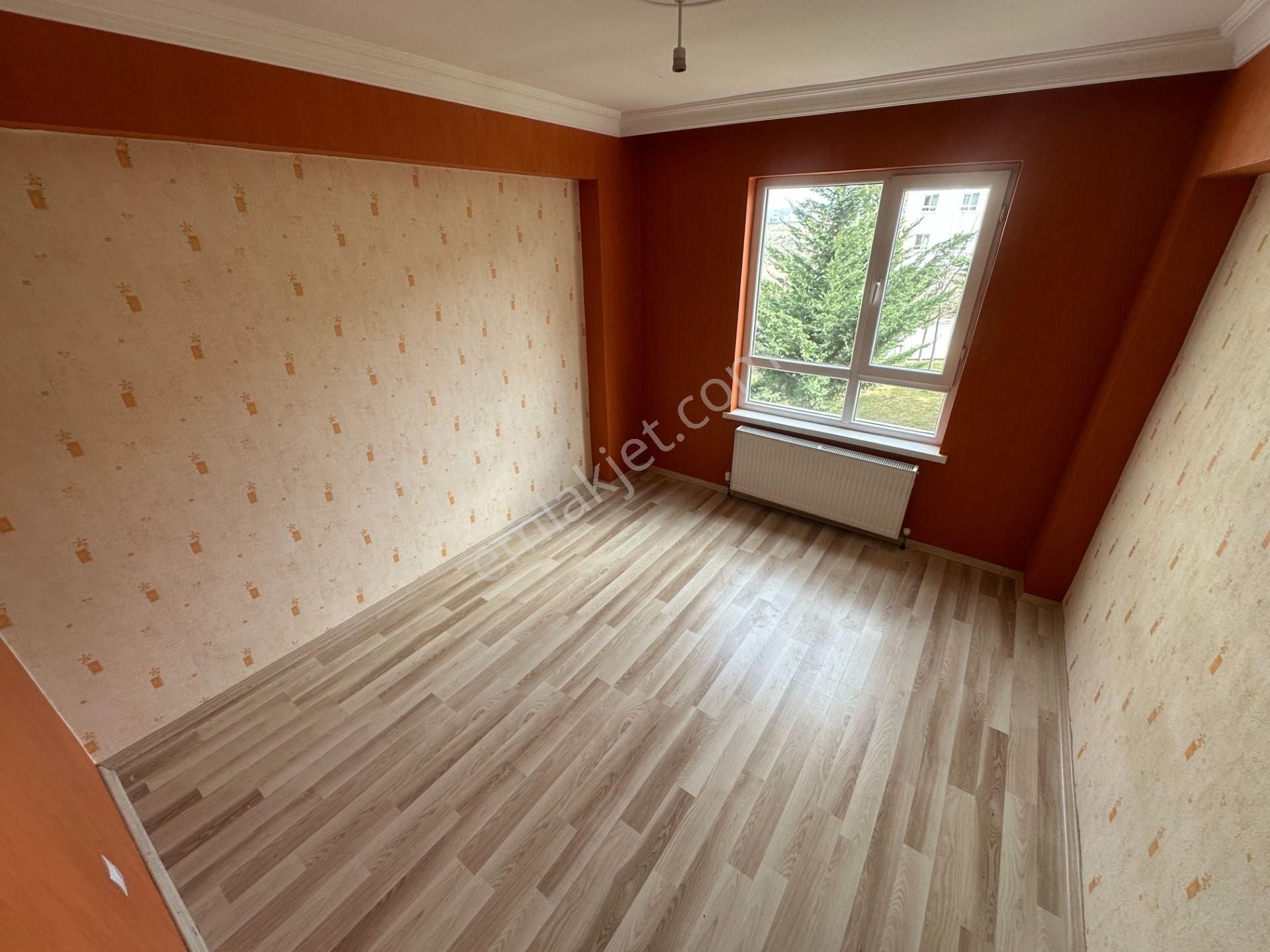 Yükseltepe Mahallesi 1837 Sokak 1.kat 3+1 Güney Cephe Kiralık Daire - Görsel 16