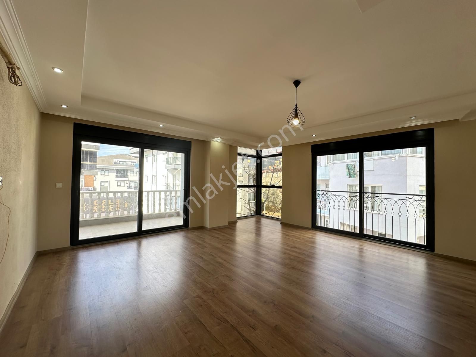 Alanya Oba Karakocalı'da Kiralık 3+1 Ayrı Mutfak Daire - Görsel 2