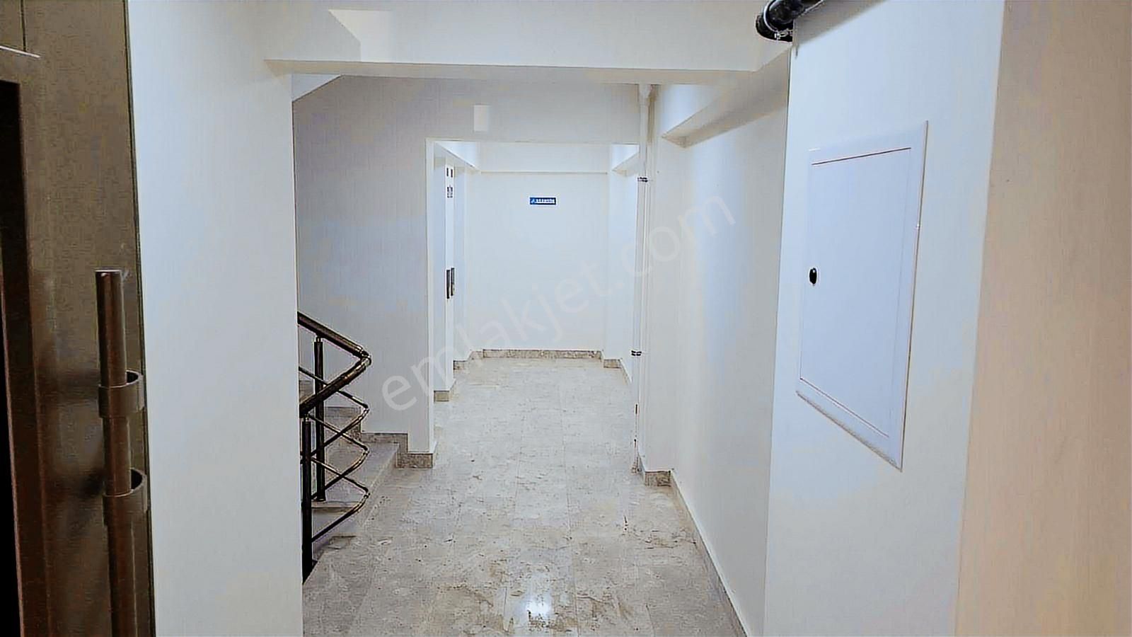 Pendik Doğu'da İskanlı Asansörlü 2+1 Sahile Yürürme Mesafesinde - Görsel 10