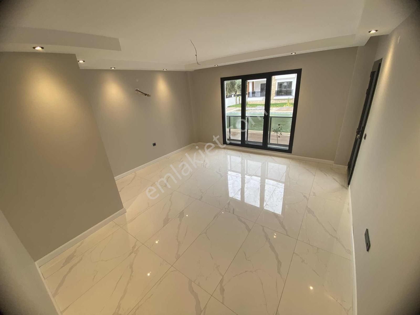 Erimden Denize Yakın 2+1 Ayrı Mutfak, Havuz Manzaralı Daire - Görsel 4