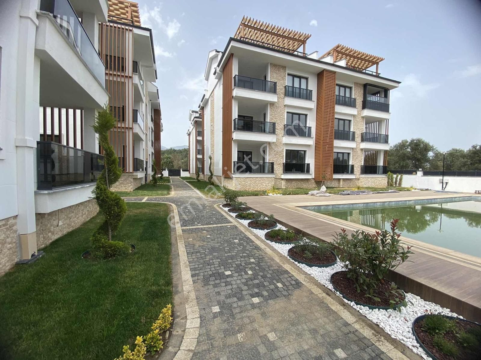 Erimden Denize Yakın 2+1 Ayrı Mutfak, Havuz Manzaralı Daire - Görsel 6