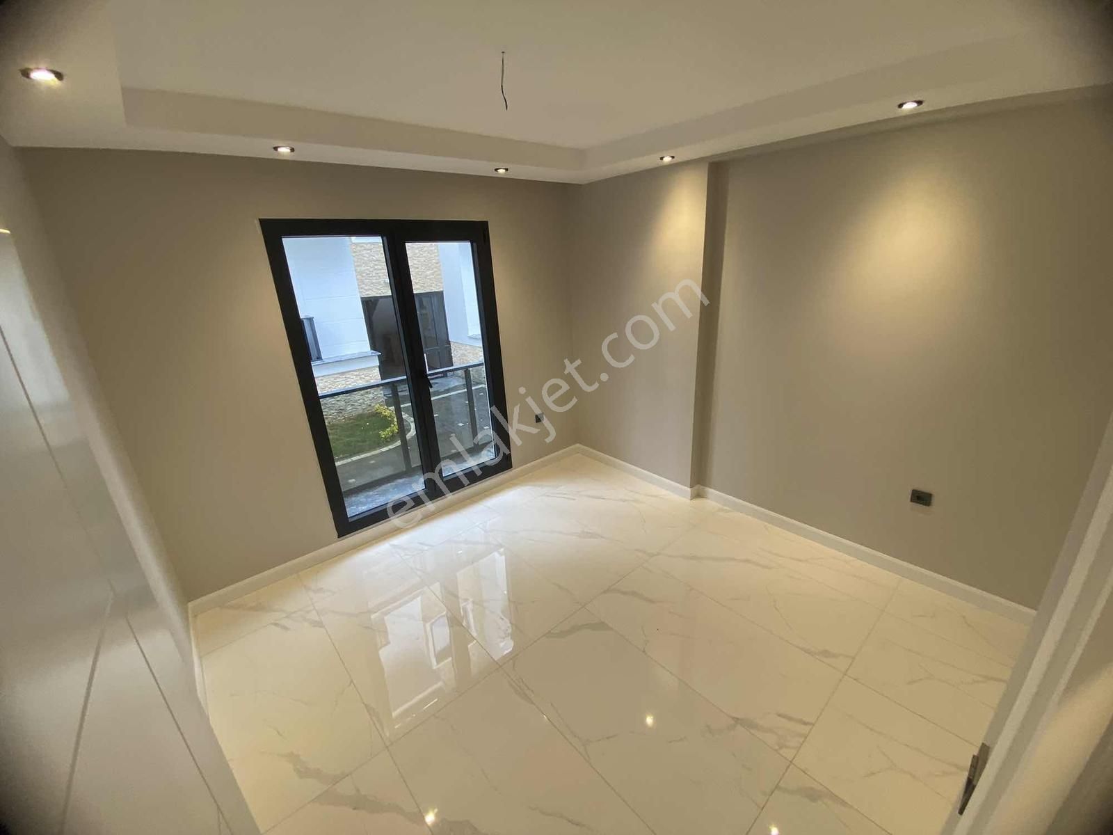 Erimden Denize Yakın 2+1 Ayrı Mutfak, Havuz Manzaralı Daire - Görsel 2