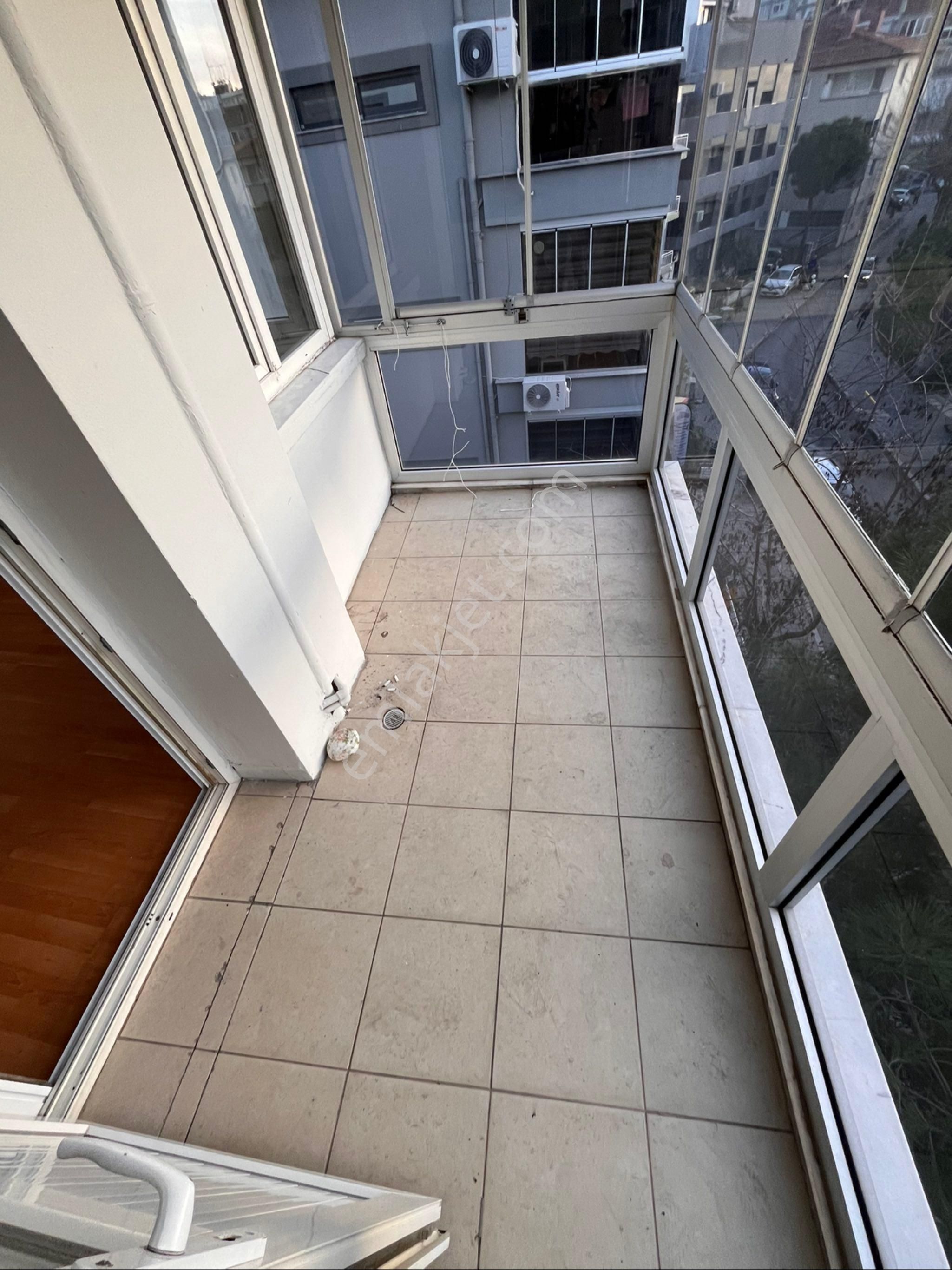 Metro Yakını Park Manzaralı 3+1 130m2 Köşe Daire - Görsel 21