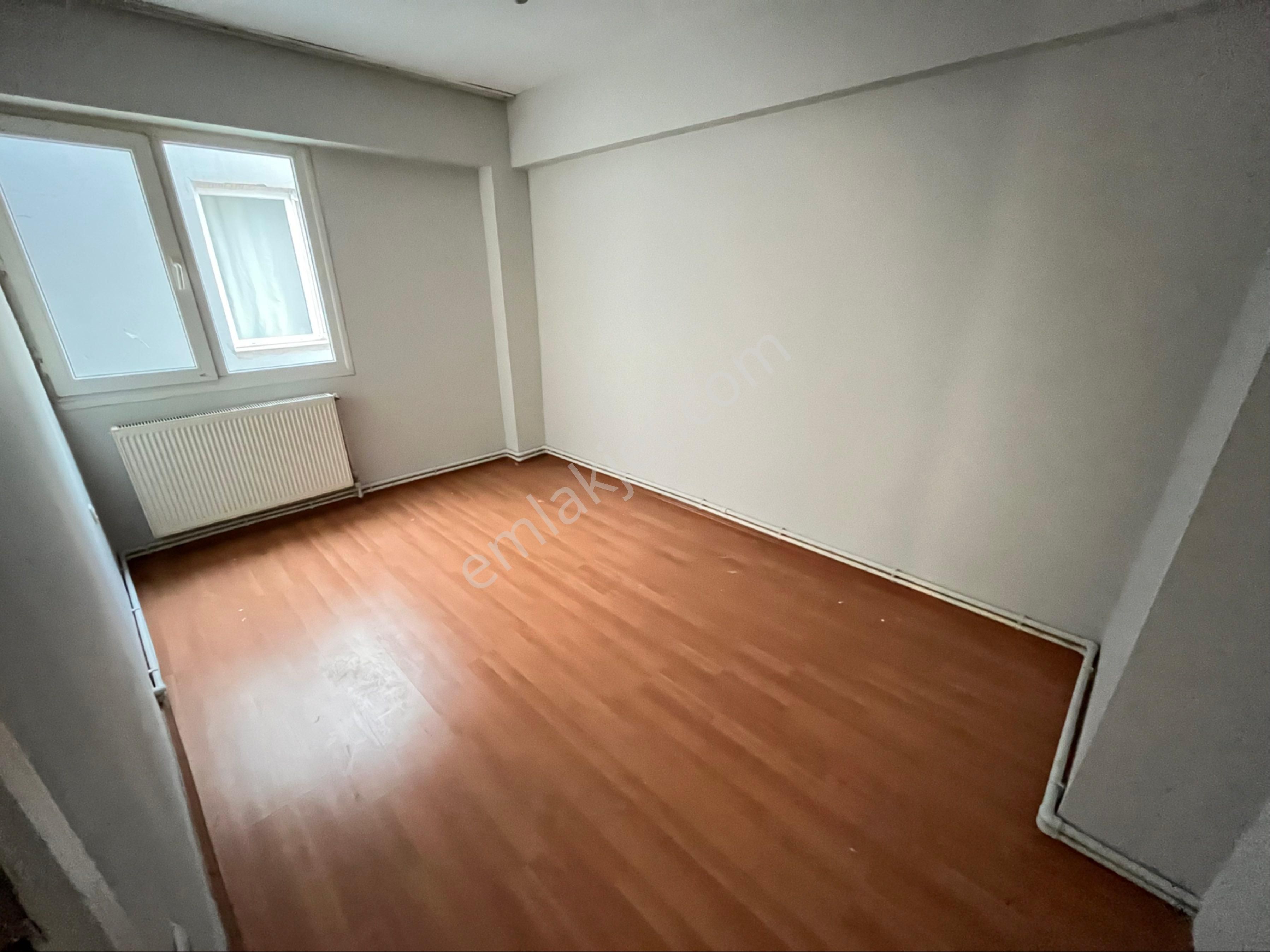 Metro Yakını Park Manzaralı 3+1 130m2 Köşe Daire - Görsel 8