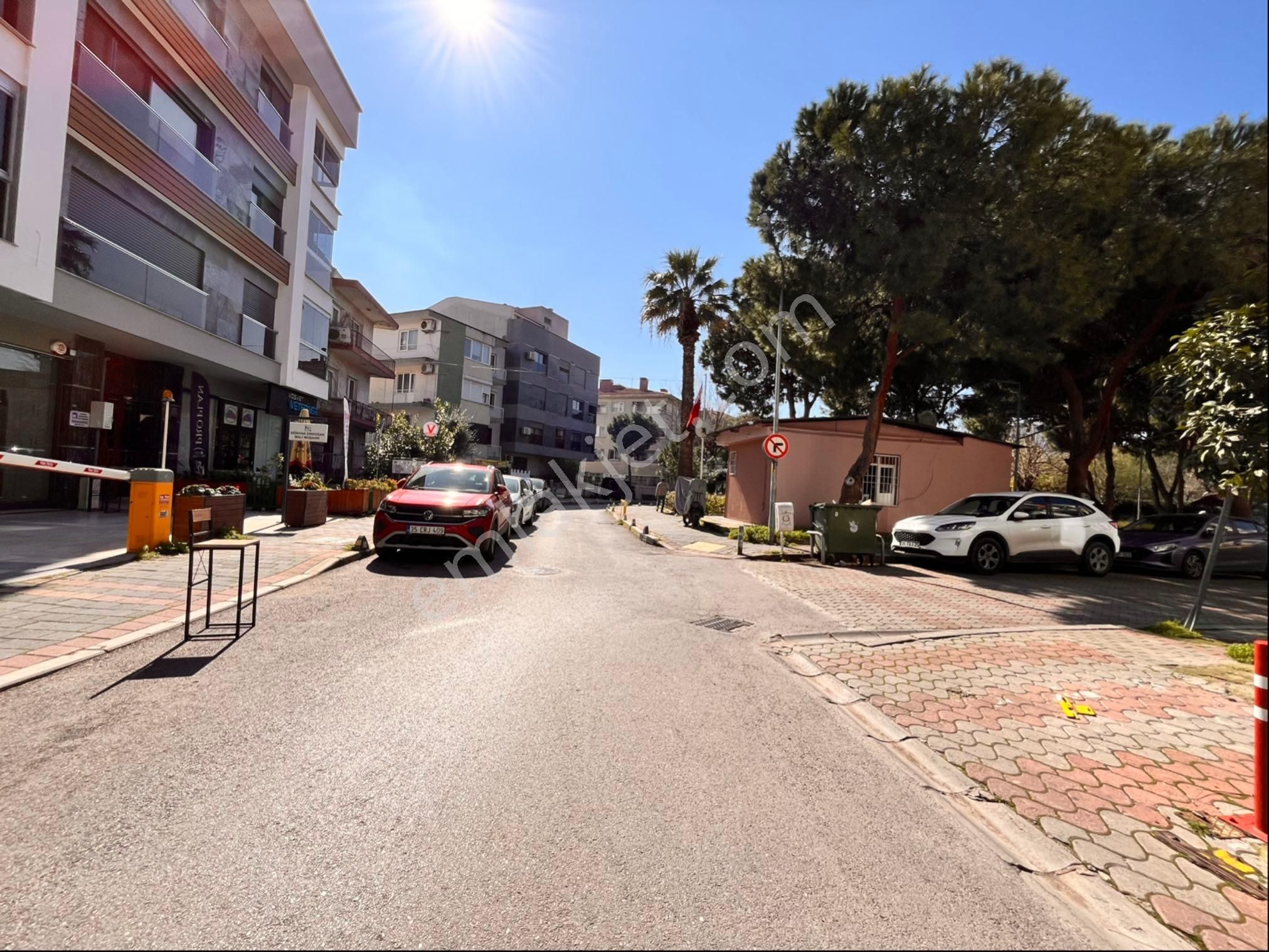 Metro Yakını Park Manzaralı 3+1 130m2 Köşe Daire - Görsel 33