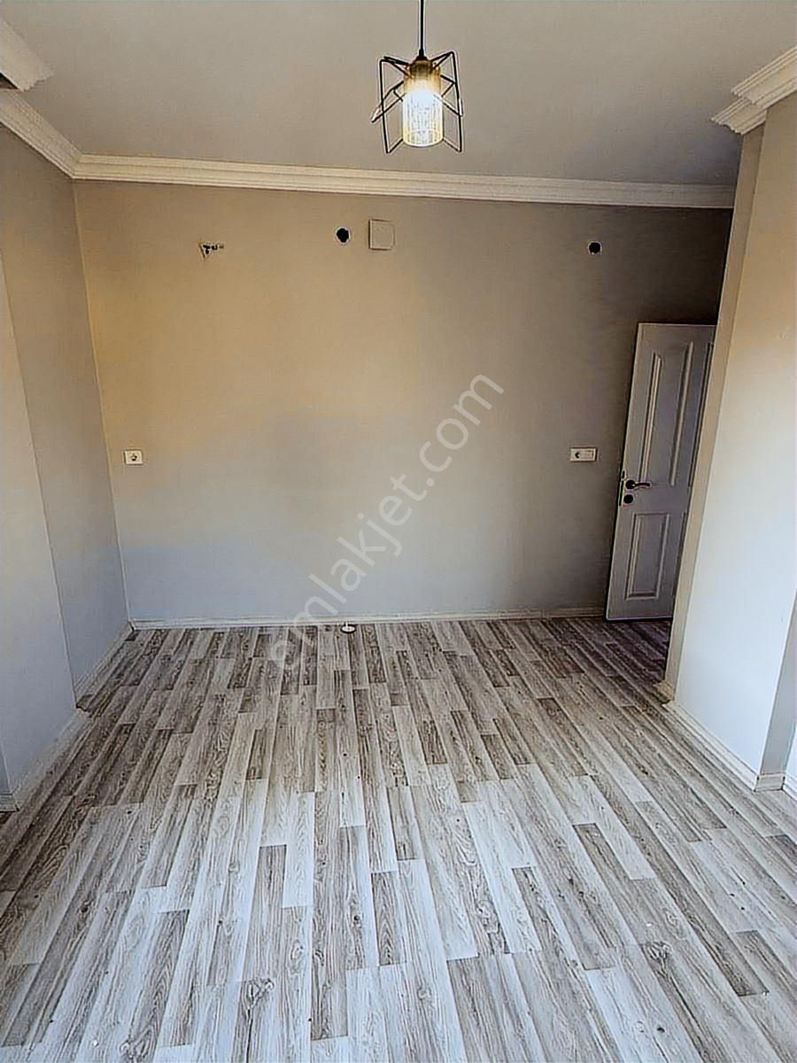 Miroğlu Emlak'tan Sağlık Mah. 181 M2 2 Katlı Müstakil - Görsel 19