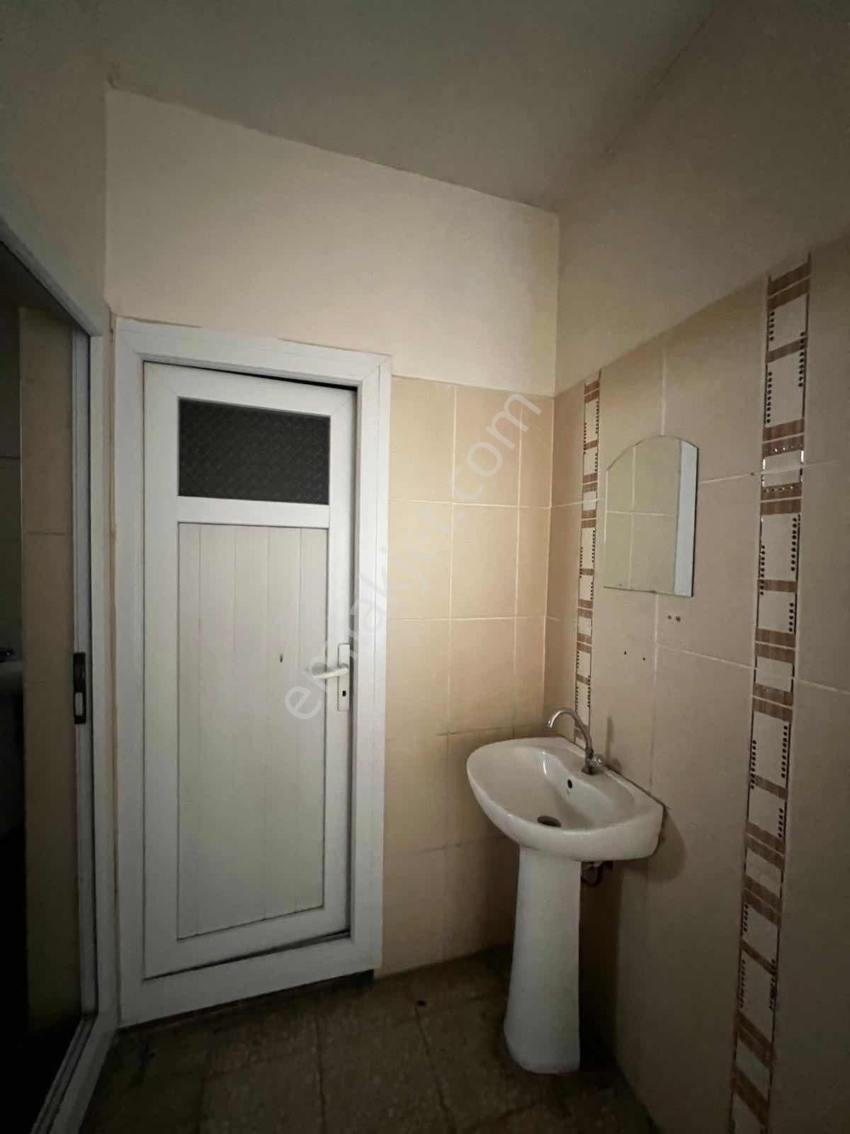 Mıroğlu Emlak'tan 2 Katlı Müstakıl 3 + 1 Bağımsız Mutfak 158m2 - Görsel 6