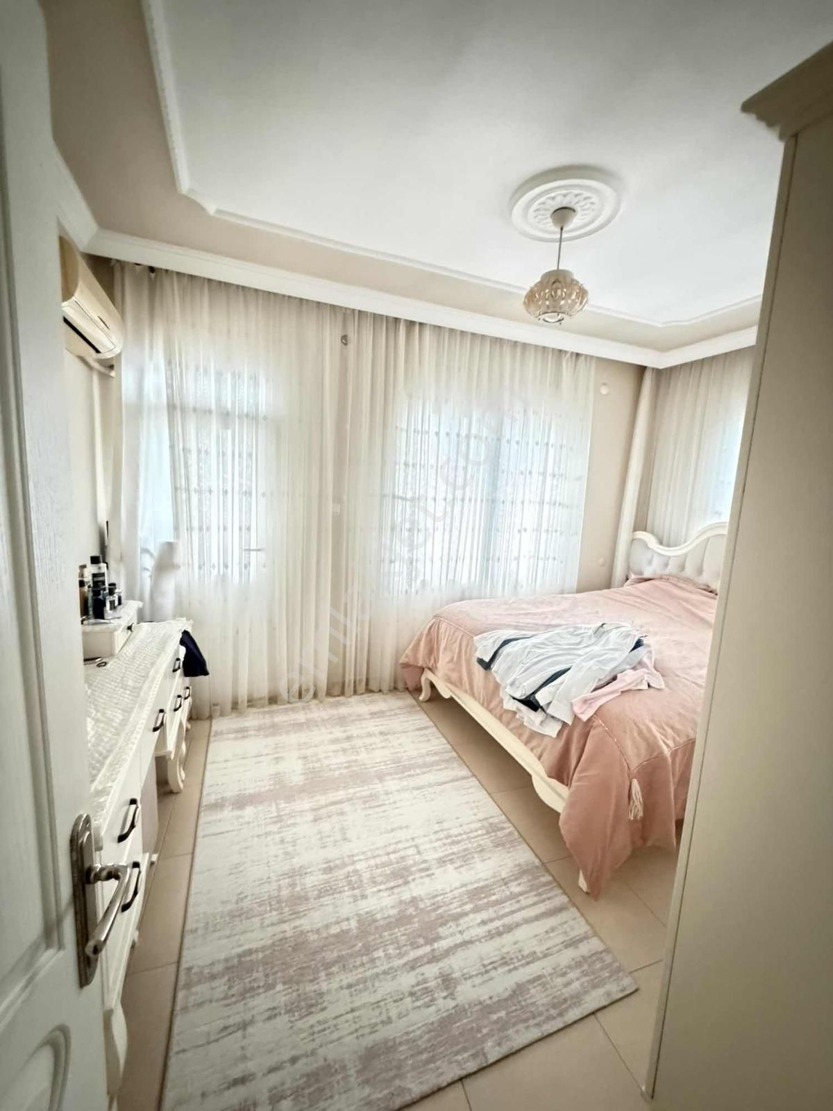 Miroğlu Emlak 'tan Sıtelerde 4 Katlı Bına Komple Satılık 3 + 1 - Görsel 15