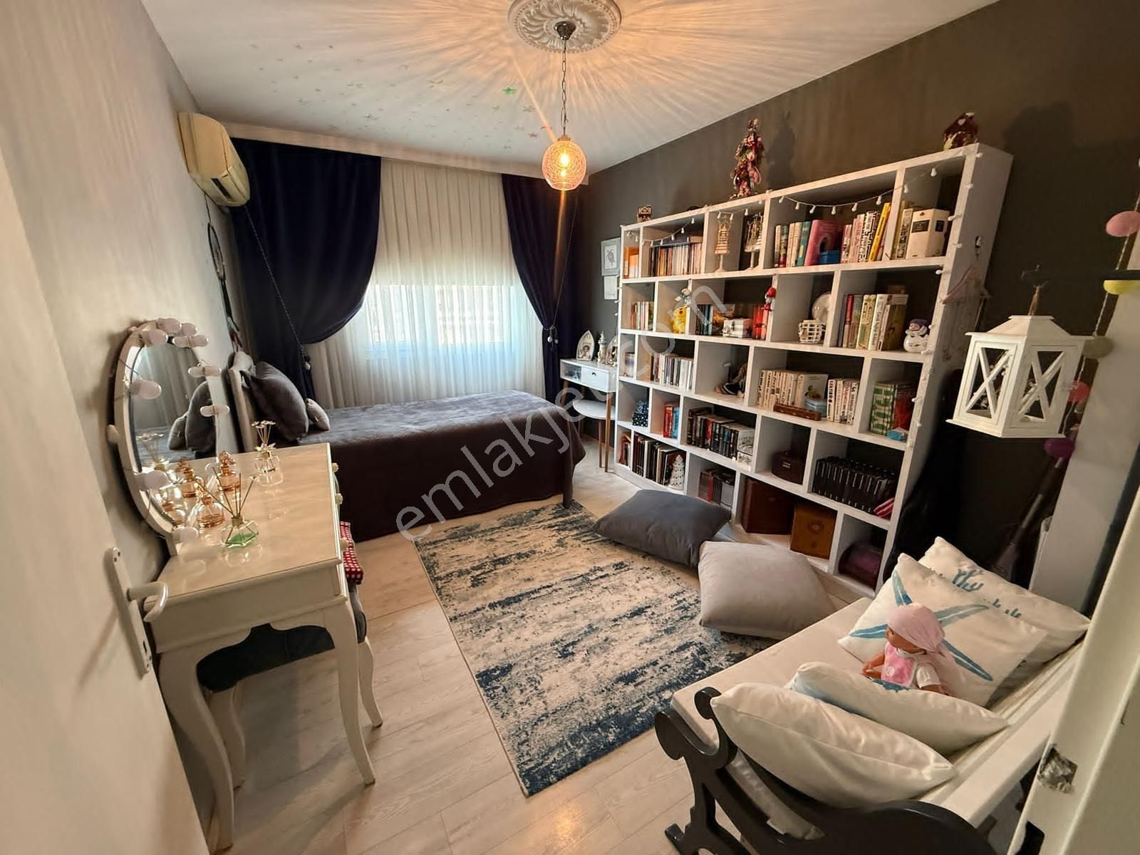 Balçova Çetin Emeç'te Köşe Konumda Manzaralı Satılık 3+1 Daire - Görsel 4