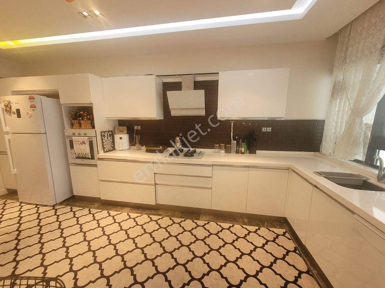 Samsun Canik Demo Towers Sitesinde Manzaralı Satılık 3+1 Daire - Görsel 18