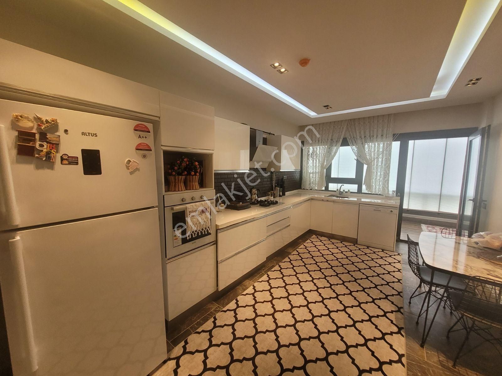 Samsun Canik Demo Towers Sitesinde Manzaralı Satılık 3+1 Daire - Görsel 2