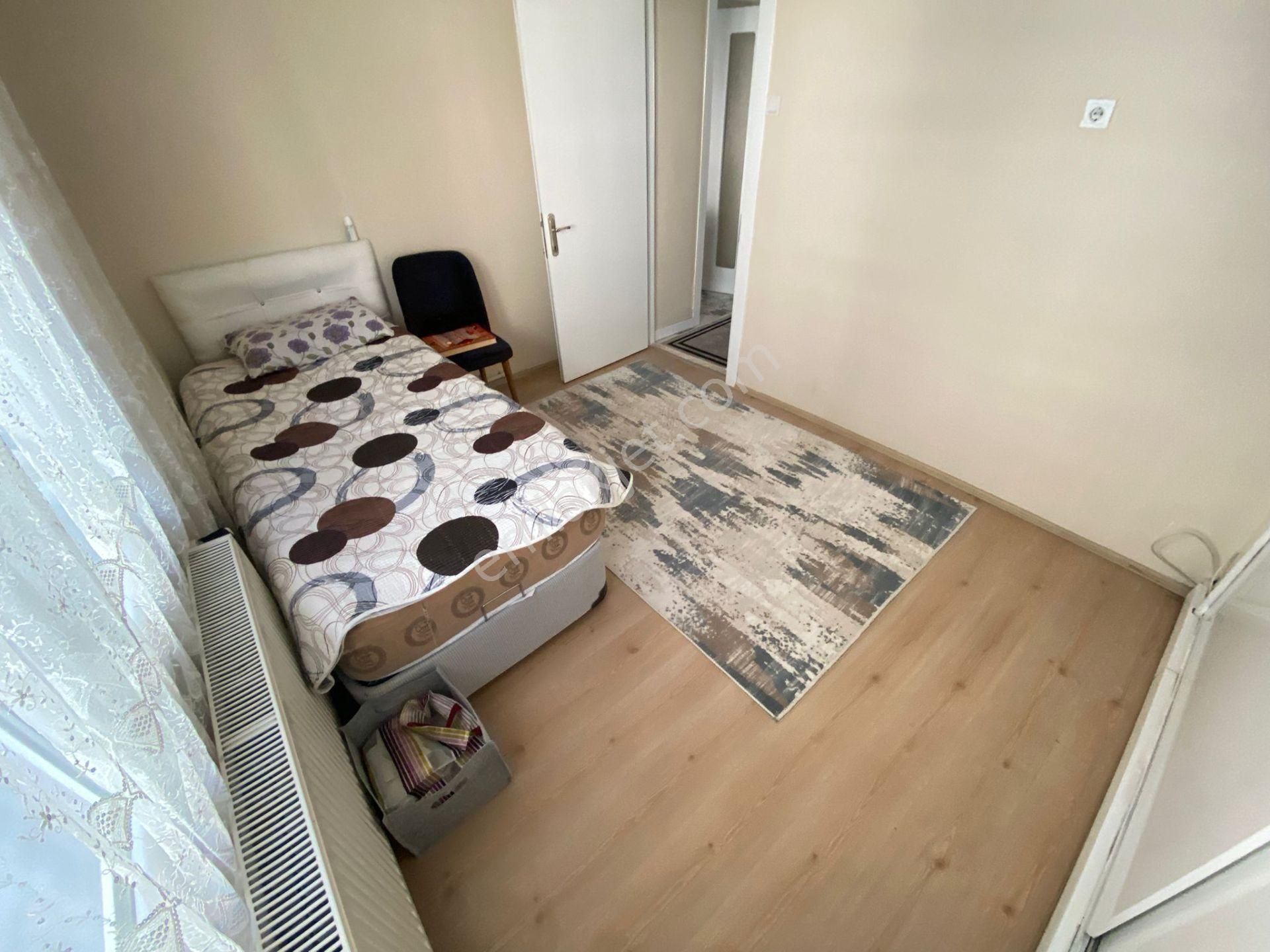 Buca Şirinyer Hürriyet Mah.de 3+1 120m2 Dgazlı Ayrı Mutfak Araka Kiralık Daire - Görsel 2