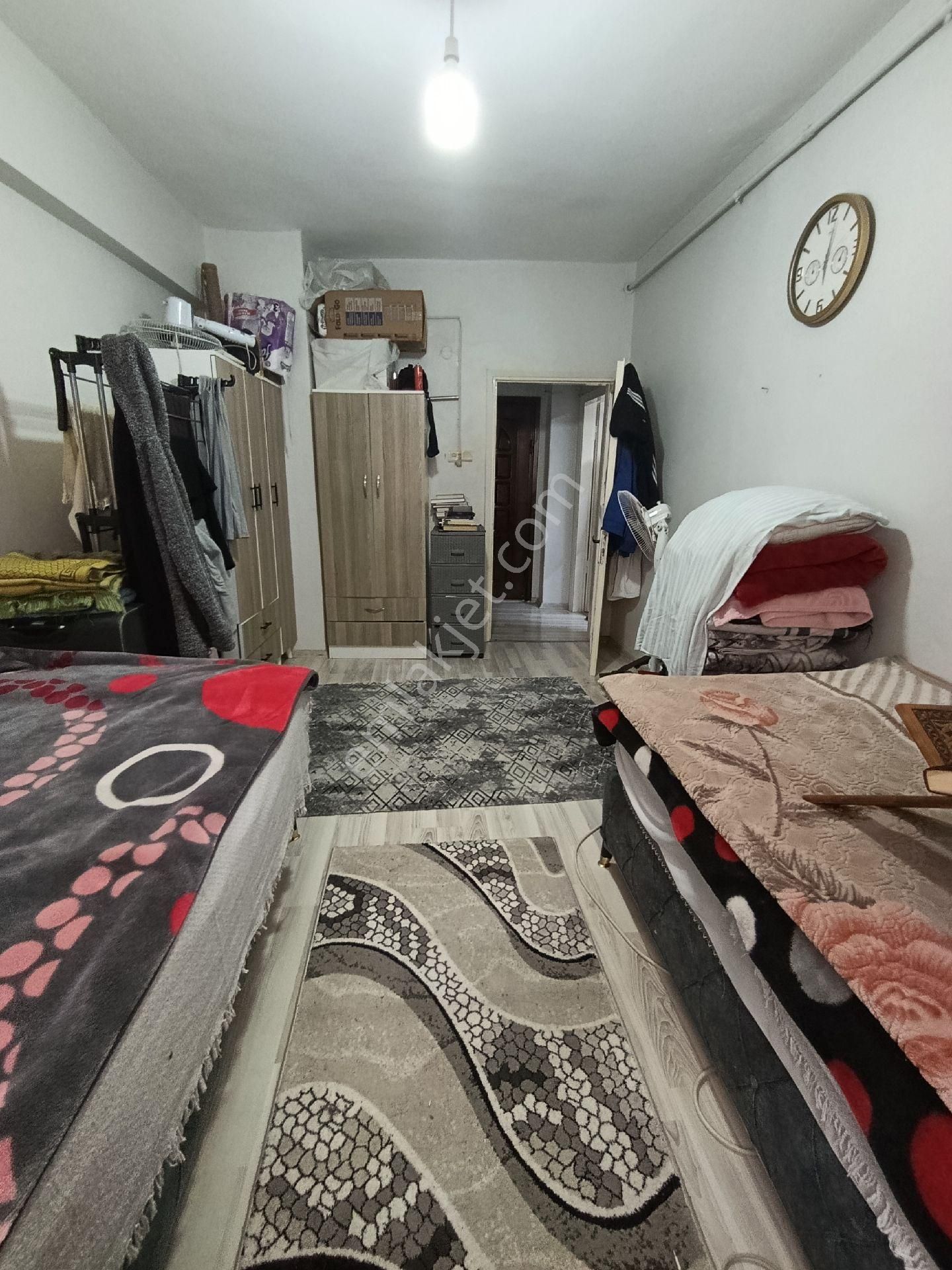 Hicret Emlaktan Esenler Nine Hatun Mah Satılık Daire 2+1 100 M2 - Görsel 8