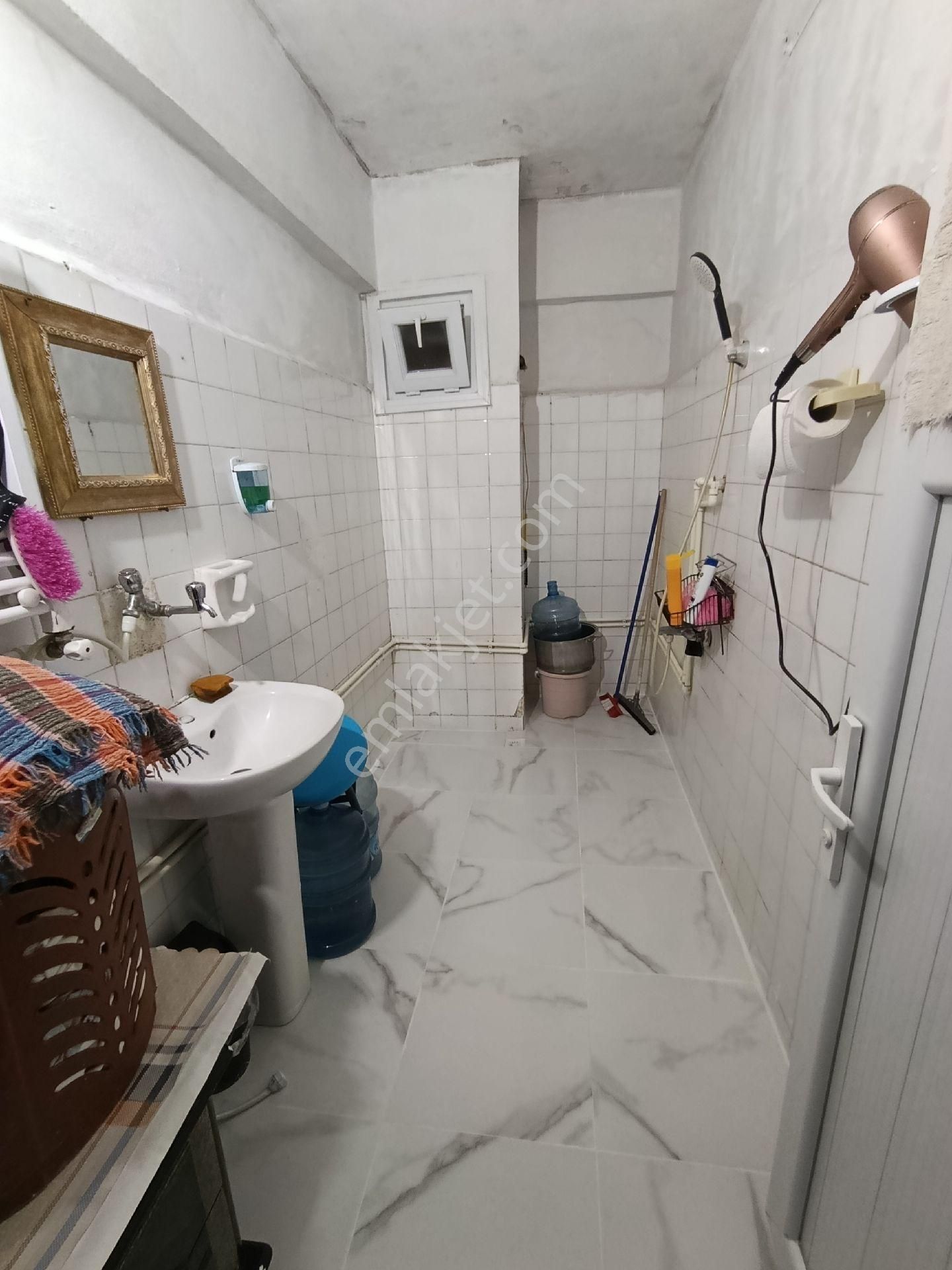 Hicret Emlaktan Esenler Nine Hatun Mah Satılık Daire 2+1 100 M2 - Görsel 23