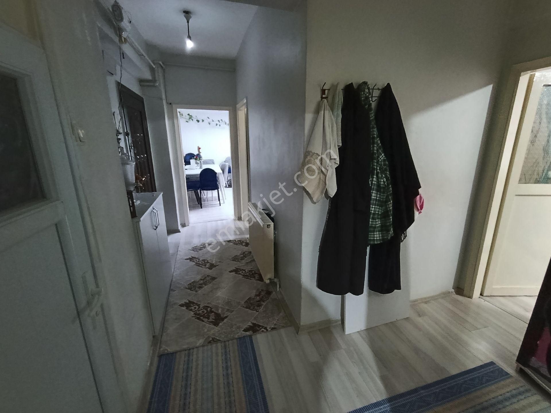 Hicret Emlaktan Esenler Nine Hatun Mah Satılık Daire 2+1 100 M2 - Görsel 14