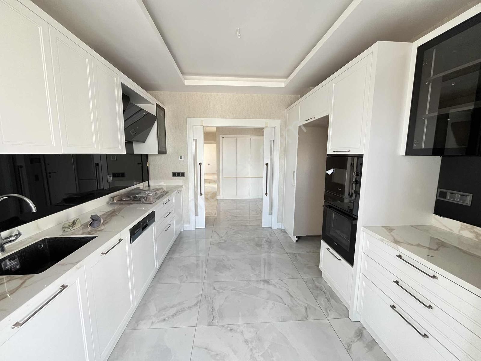 Meram Ahmet Özcan Caddesinde Ultra Lüks Site İçi 4+1 Daire! - Görsel 26