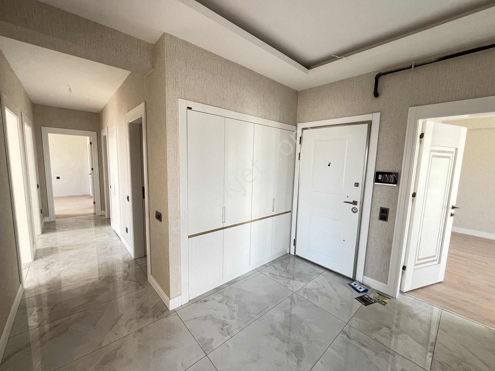 Meram Ahmet Özcan Caddesinde Ultra Lüks Site İçi 4+1 Daire! - Görsel 7