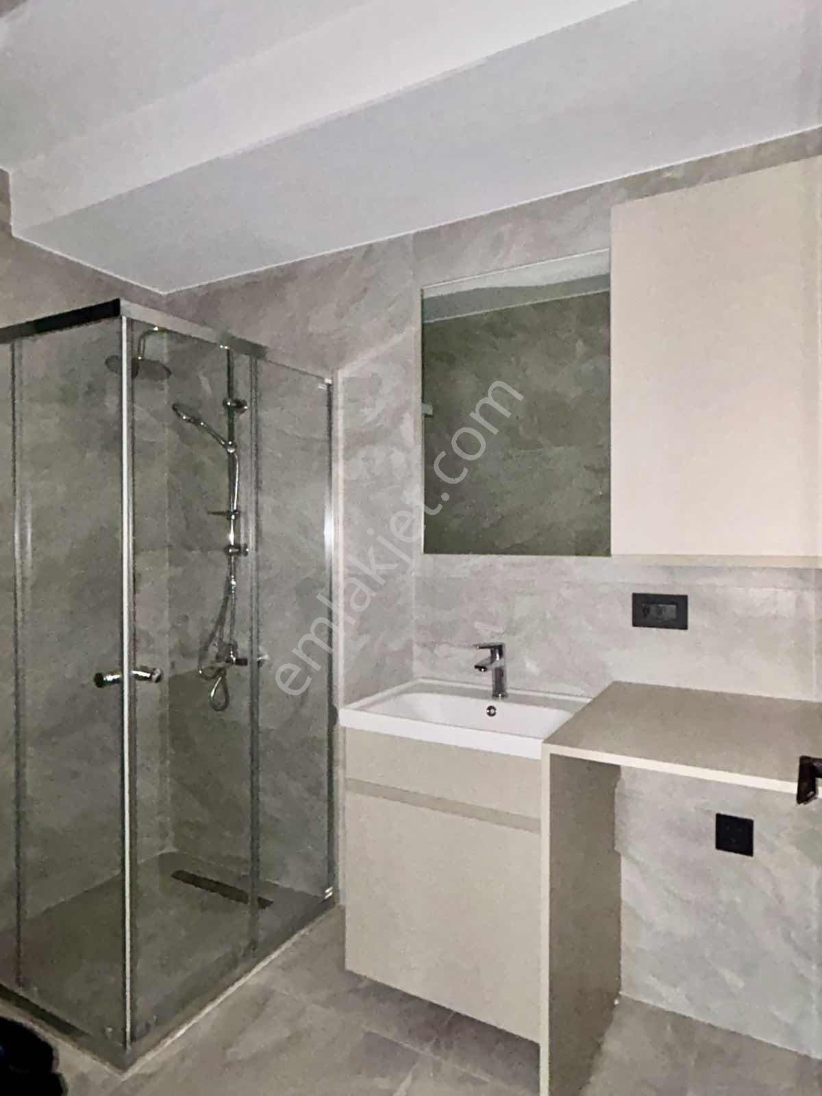 Buca Merkez'de Üniversite Ve Hasanağa Bahçesi Yakını Sıfır 1+1 - Görsel 6