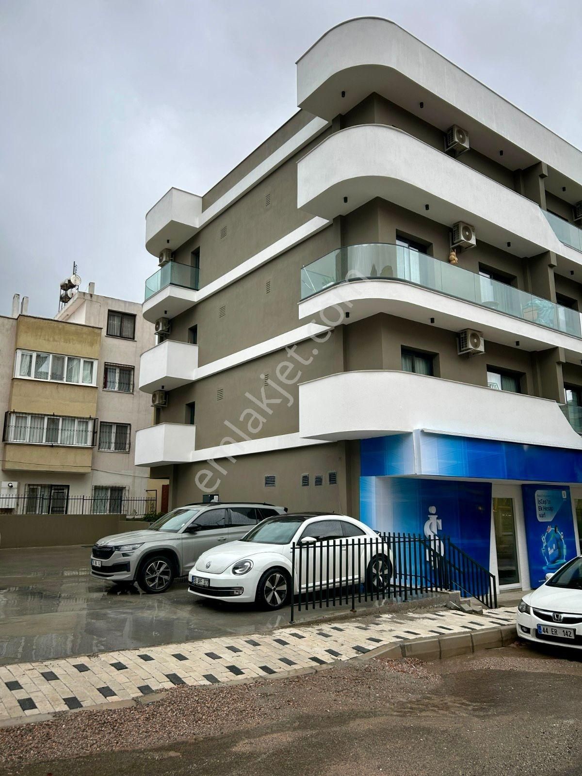 Buca Merkez'de Üniversite Ve Hasanağa Bahçesi Yakını Sıfır 1+1 - Görsel 25