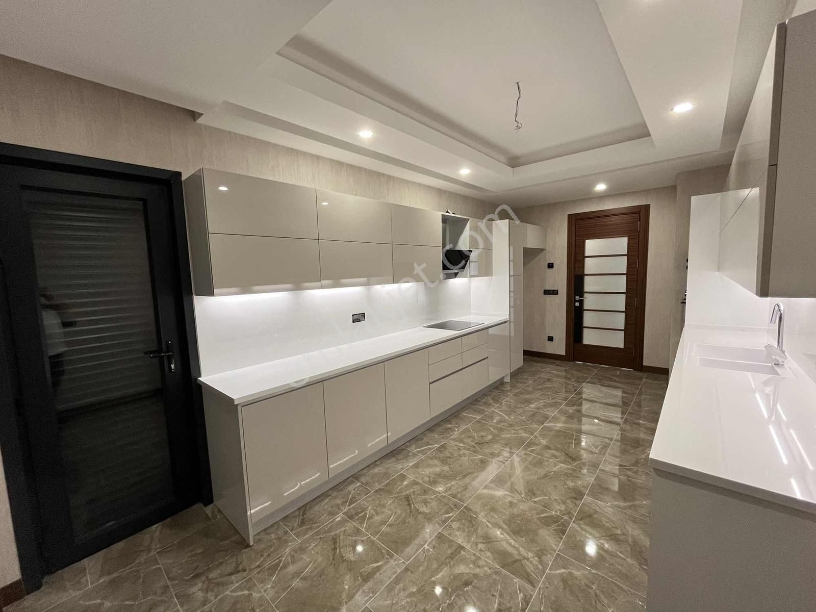 Zermeram'da Satılık Konya Manzaralı 4+1 Arakat Ultra Lüx Daire - Görsel 18