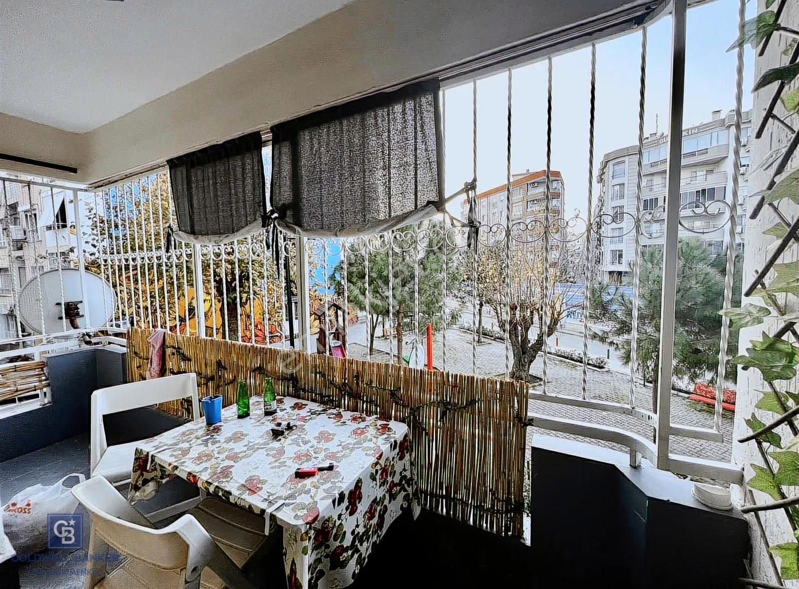 Karşıyaka Tersane Mahallesi Satılık 3+1 Daire - Görsel 2