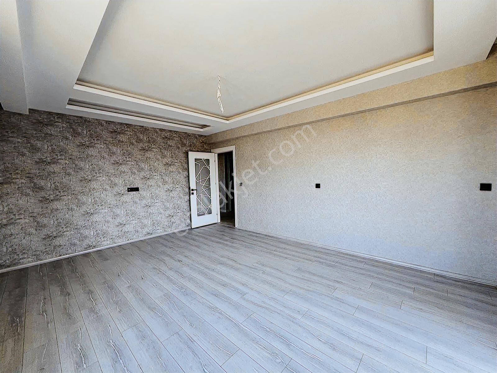 Meram Alparslan Caddesi Yakını 3+1 Ara Kat Site İçi Lüks Daire - Görsel 4