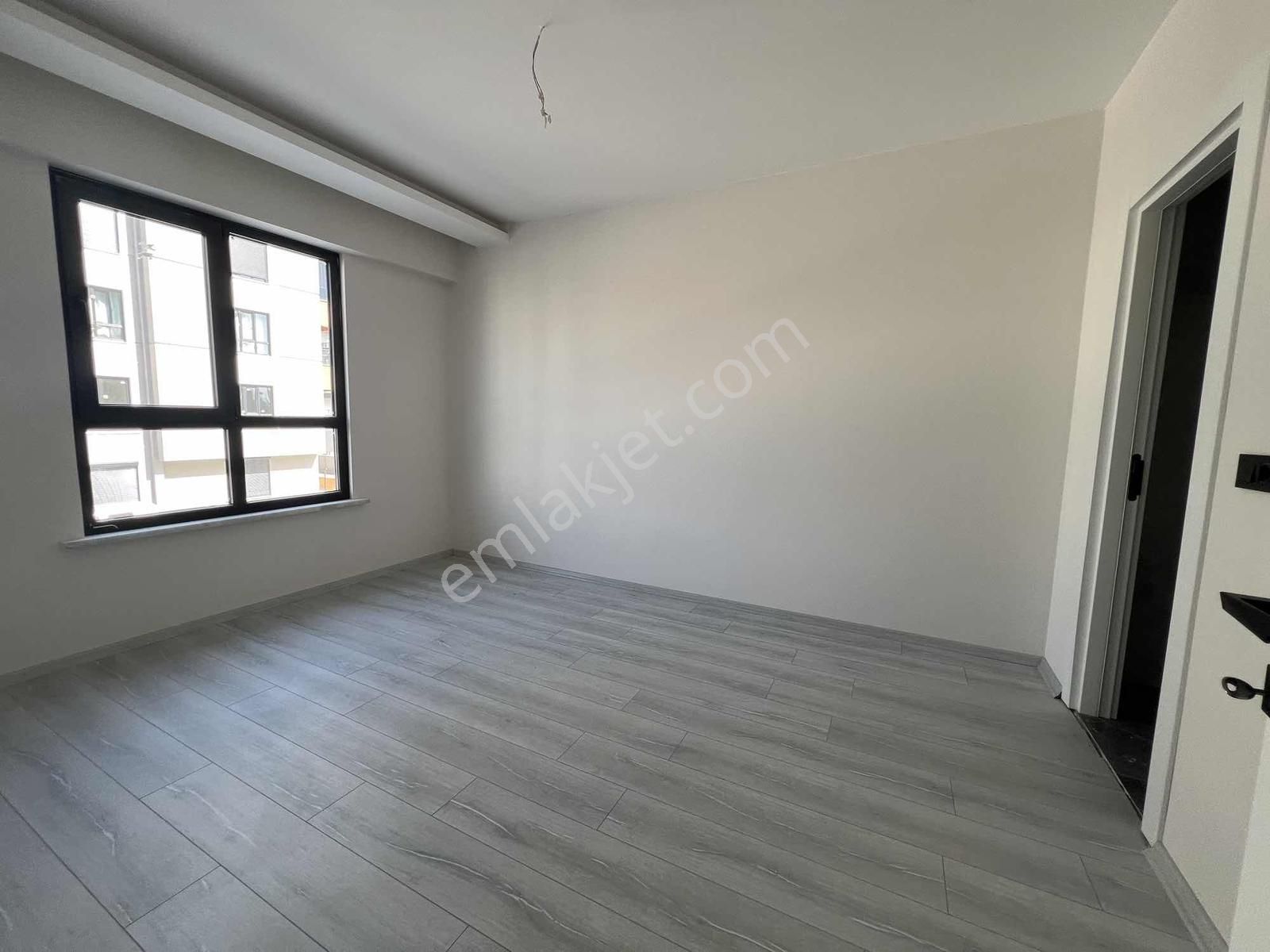 Meram Alparslan Caddesi Yakını 3+1 Ara Kat Site İçi Lüks Daire - Görsel 20