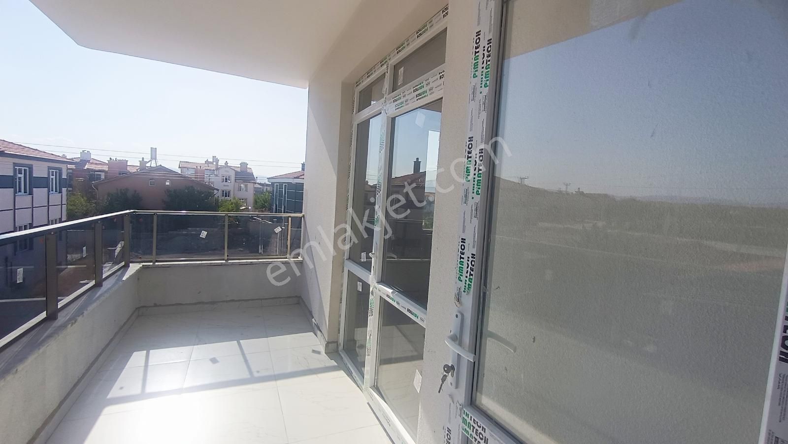 Meram Alakova Mahallesinde Satılık 2+1 Lüx Daire - Görsel 4