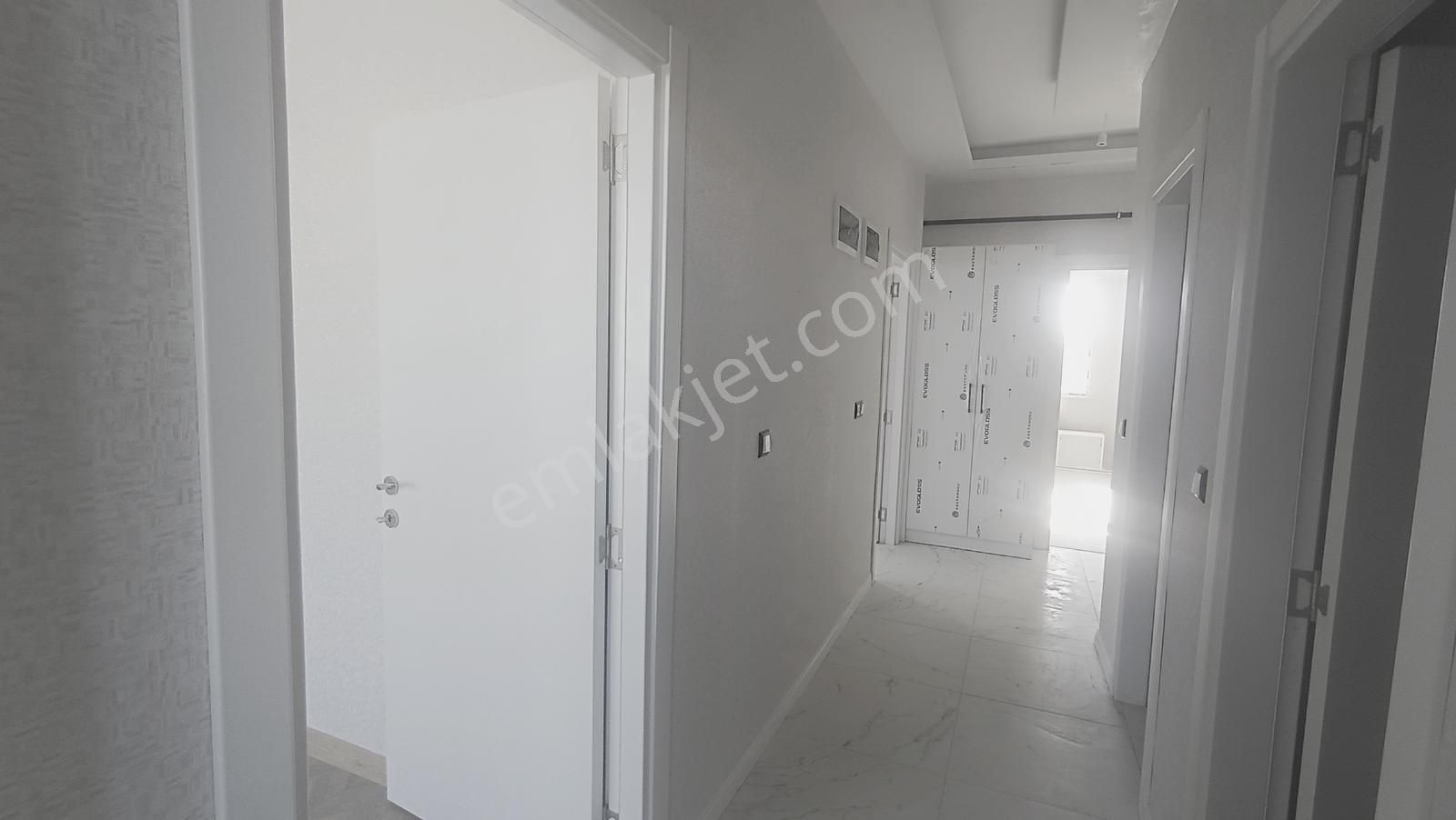 Meram Alakova Mahallesinde Satılık 2+1 Lüx Daire - Görsel 3