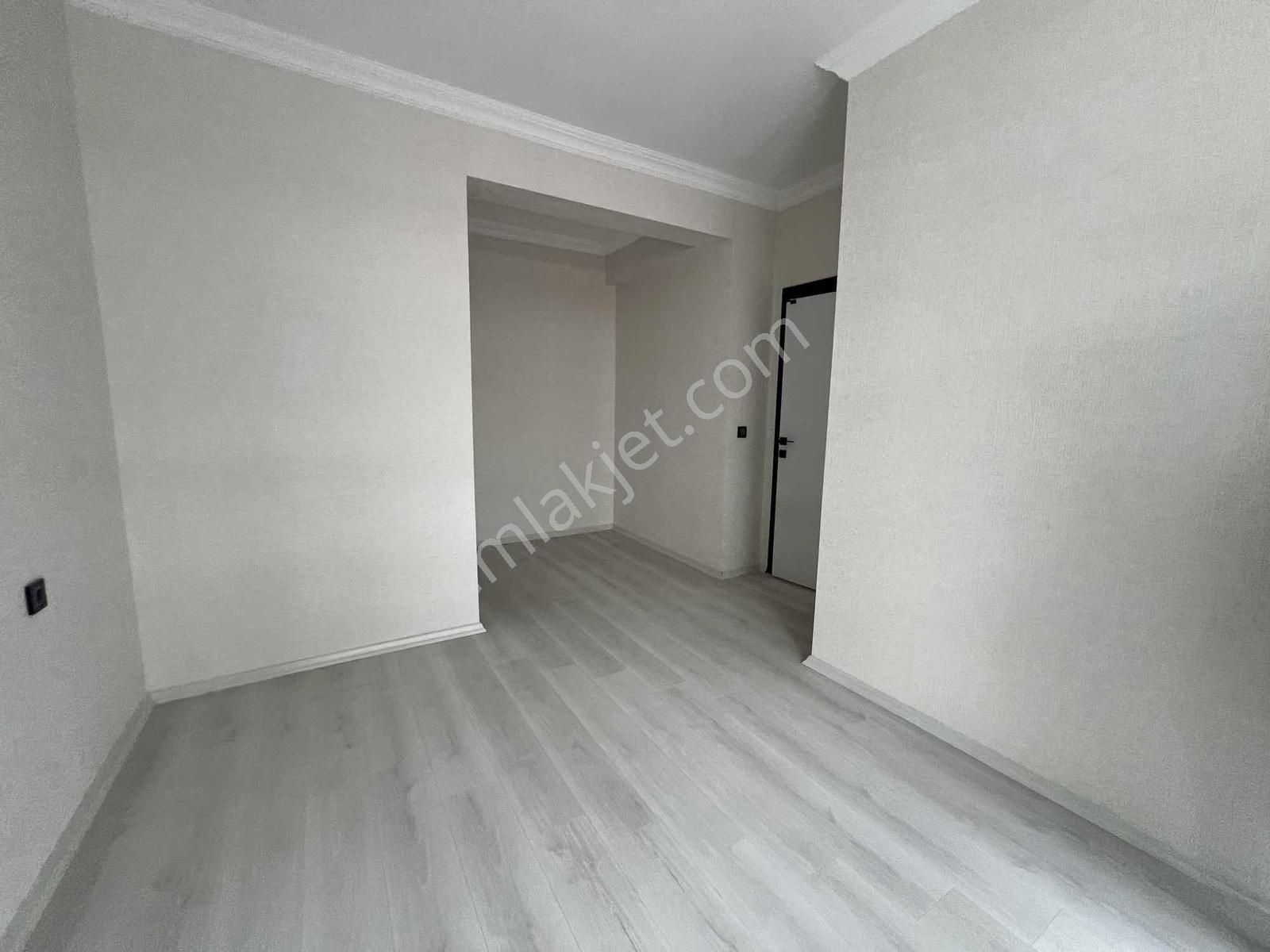 Meram Alparslan Mahallesinde 3+1 Lüks Site İçi Daire - Görsel 2