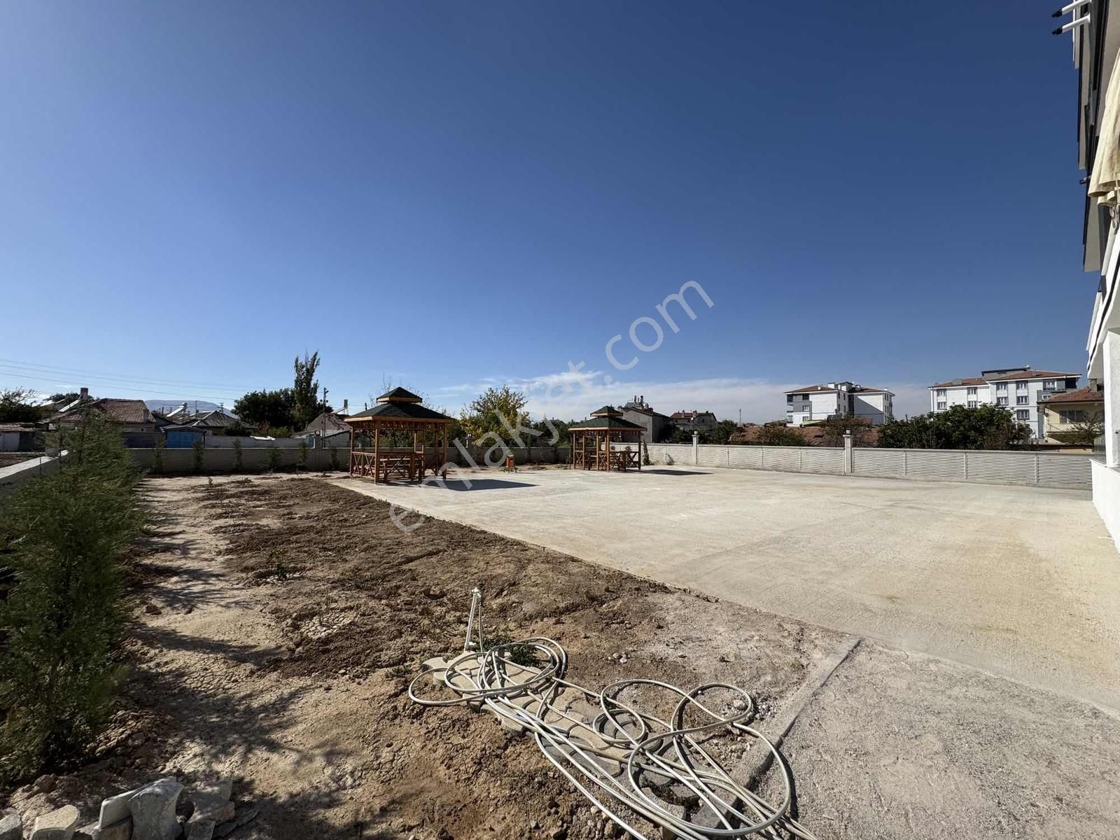 Meram Fen Lisesi Yakını 3+1 Ultra Lüks Ara Kat Daire - Görsel 2