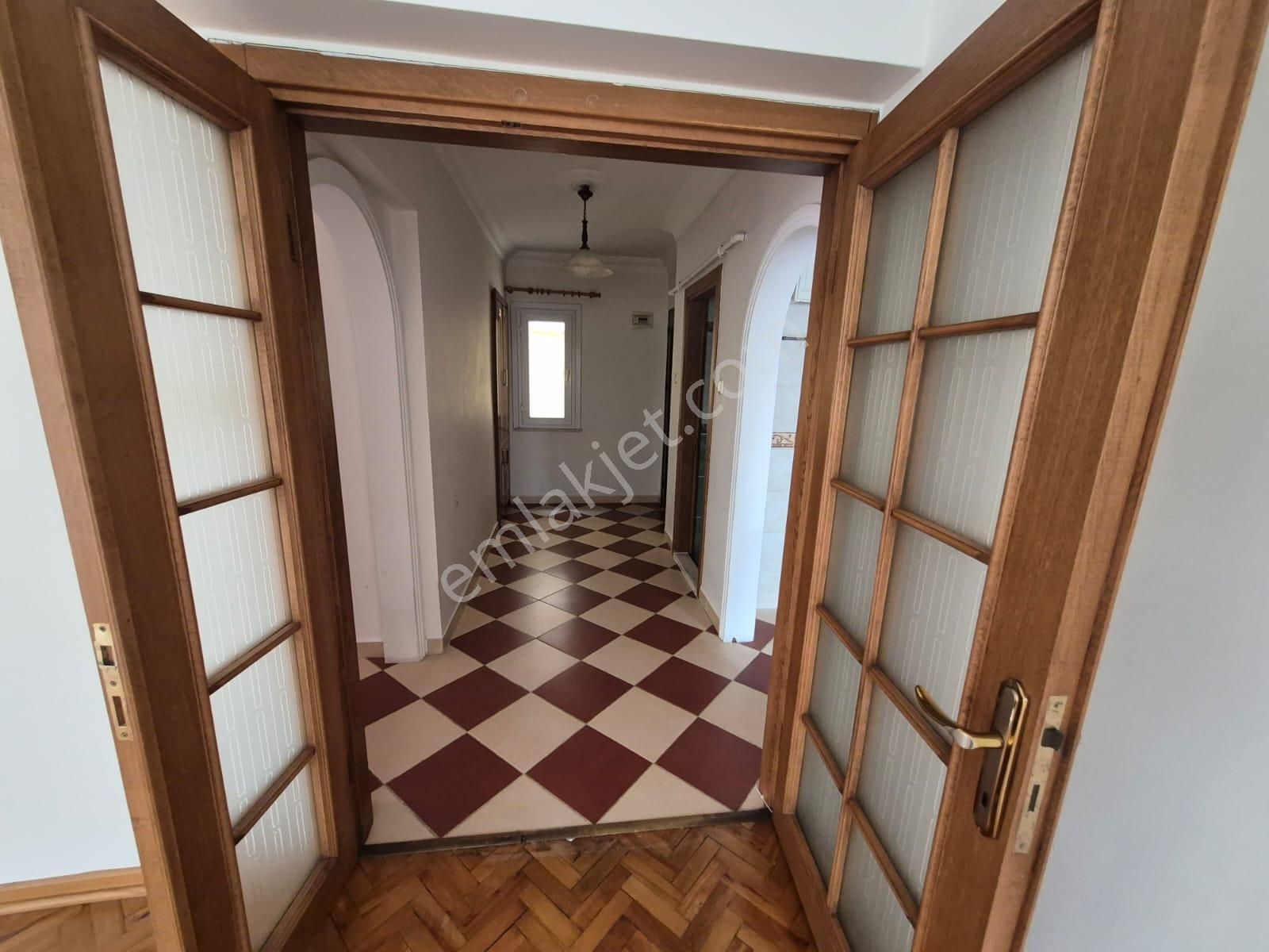 Acıbadem Alsancak Sitesinde Kiralık Daire - Görsel 13