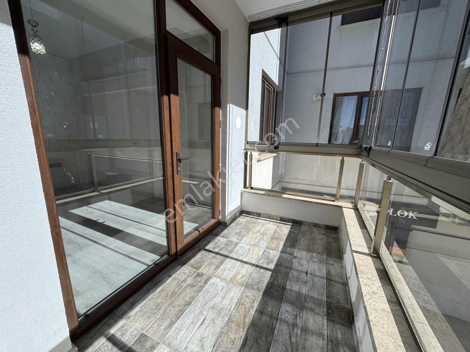 Hamzaoğlu Mahallesi Site İçi Ultra Lüks 4+1 - Görsel 2