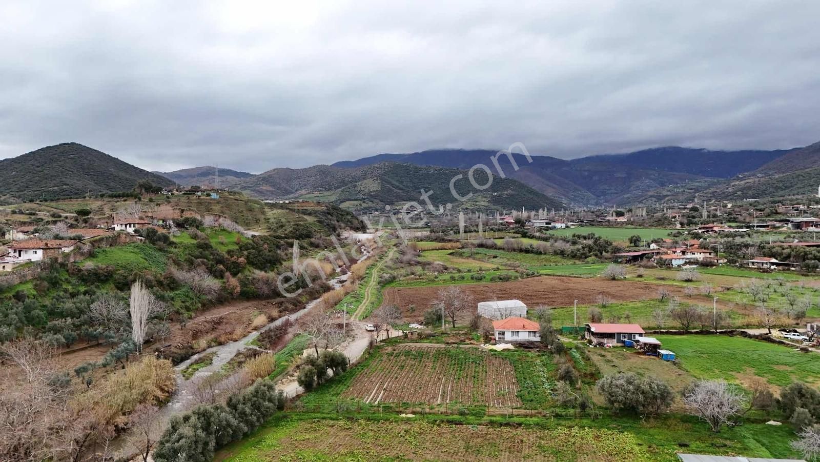 Satılık Hisar Mahallesi Köşe Konumda 2.551 M2 Müstakil Ev Arsa - Görsel 6
