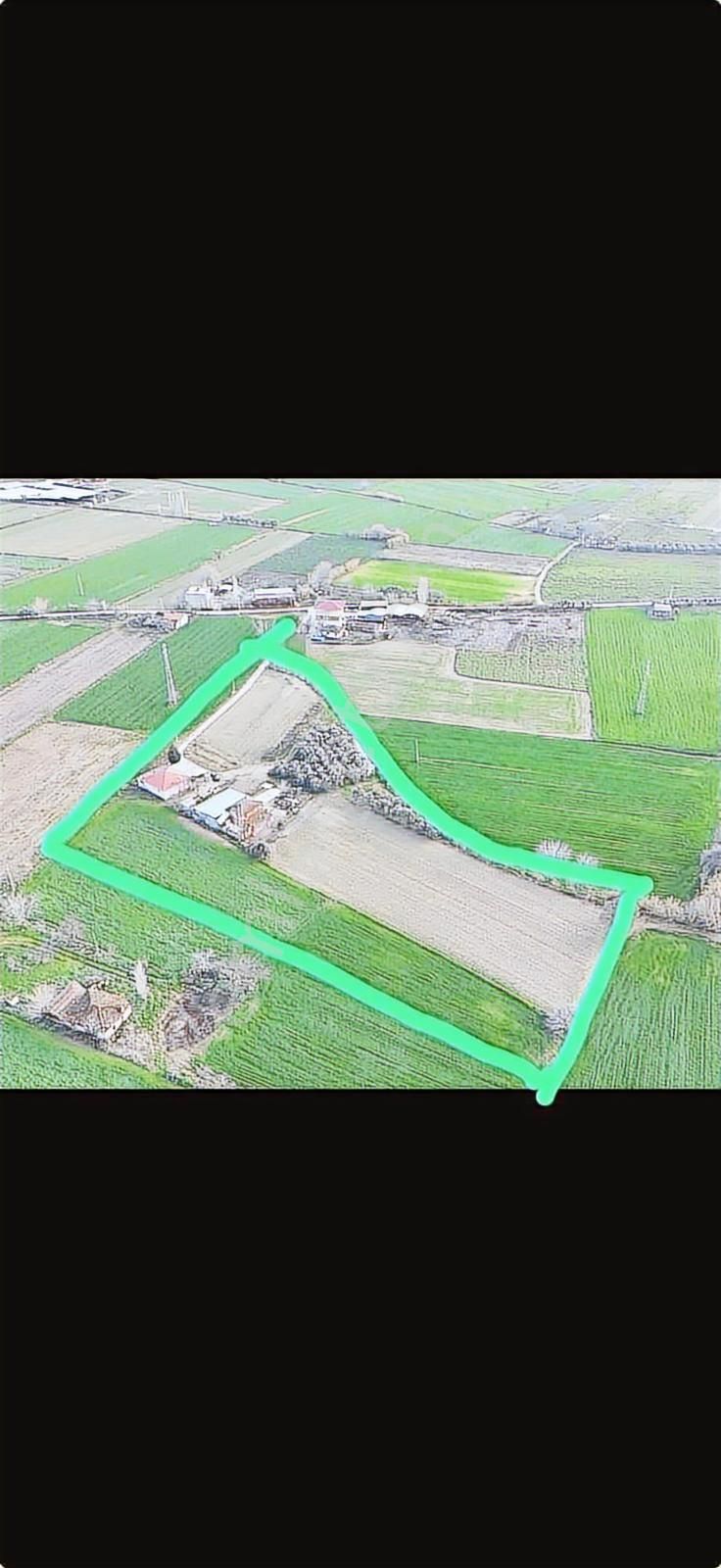 Karaburç Mahallesinde 13.738m2 Satılık Tarla Ve Ev - Görsel 20