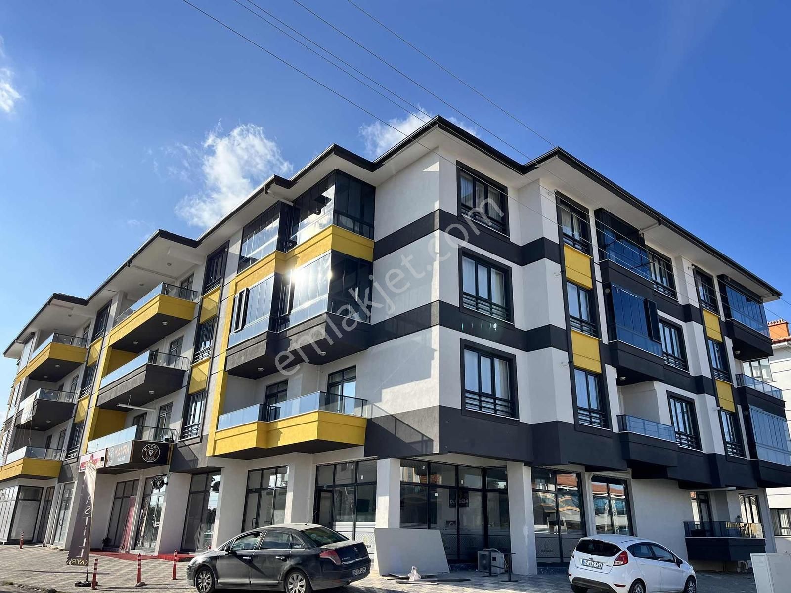 Karaman Yolu Üzerinde İskanlı Oturuma Hazır Lüks 3+1 Daire! - Görsel 1