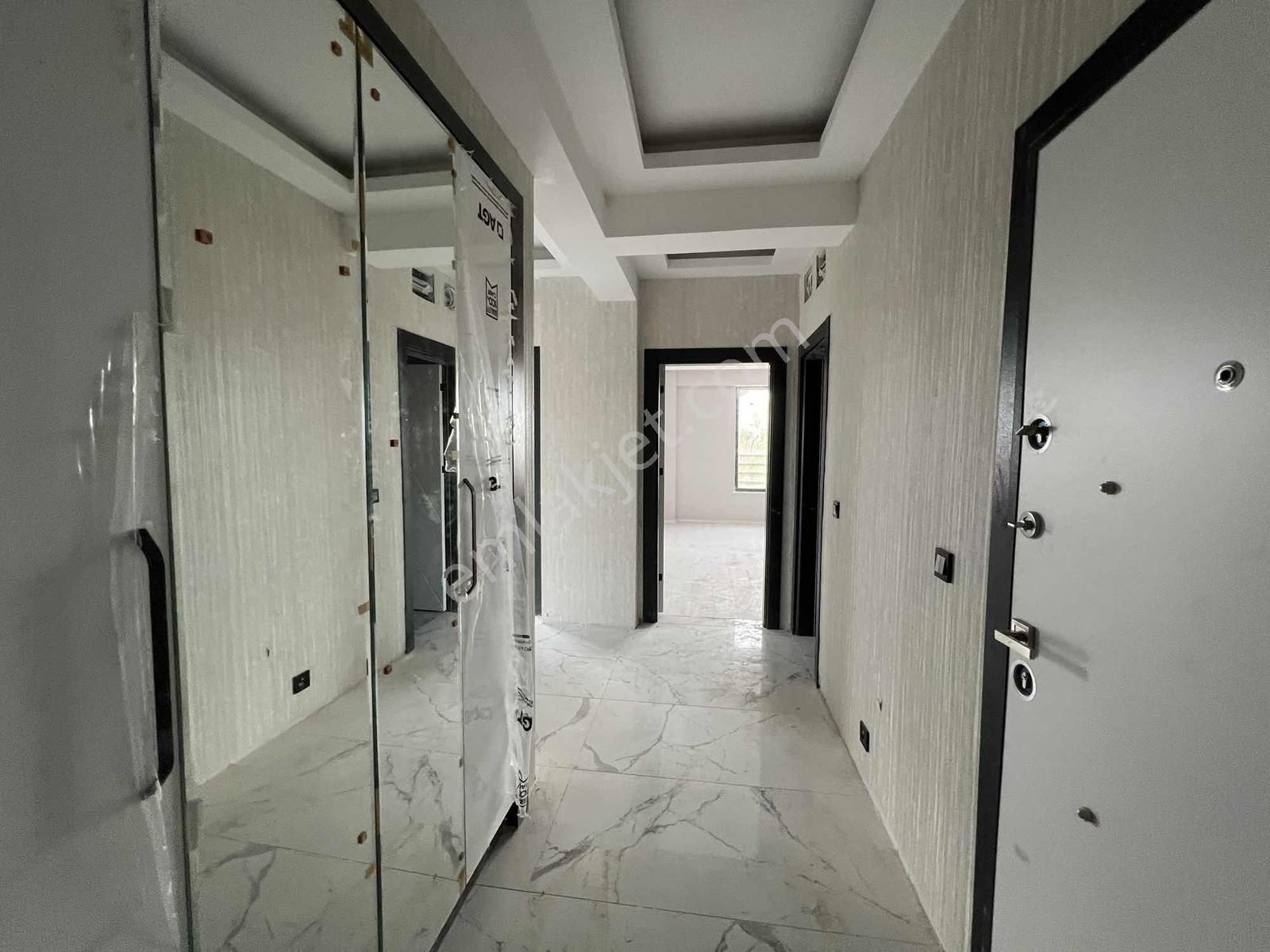 Meram Alpaslan Mahallesinde 4+1 Site İçi Lüks Daire - Görsel 3