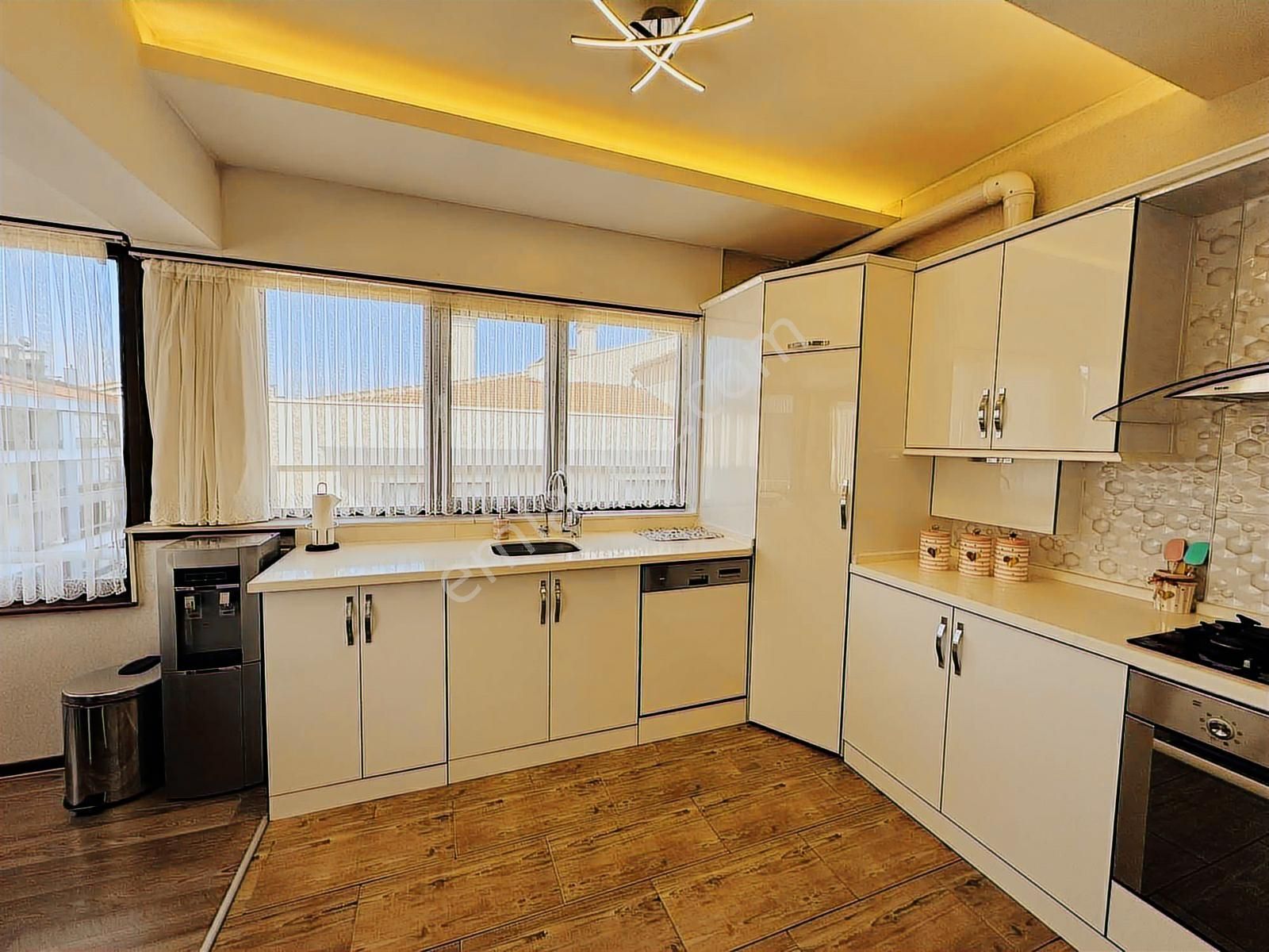 Karakayış Caddesi Üzeri Satılık 4+1 Lüks Daire - Görsel 10