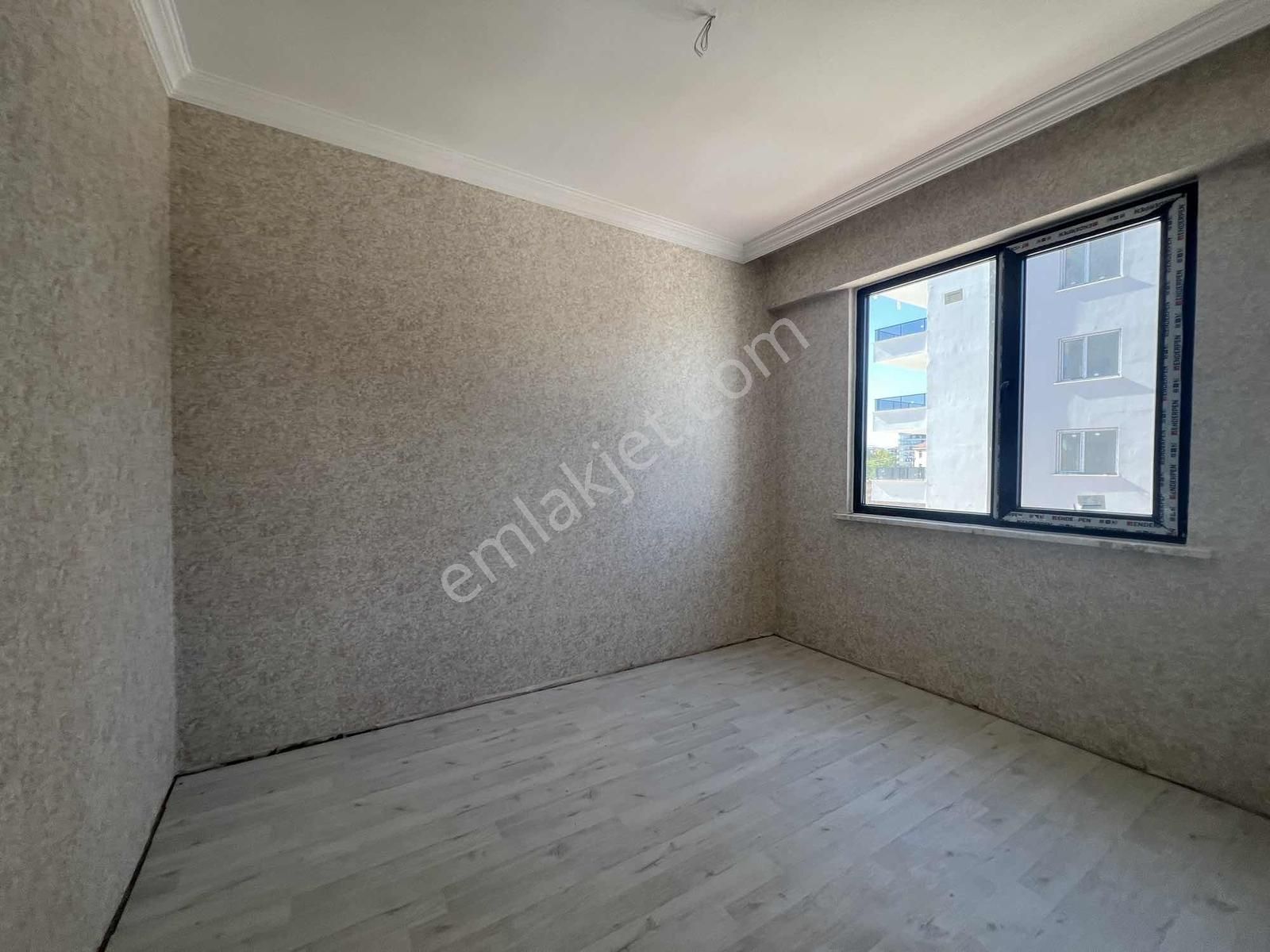 Mengene Mahallesinde 4+1 Kiralık Site İçi Sıfır Daire - Görsel 3