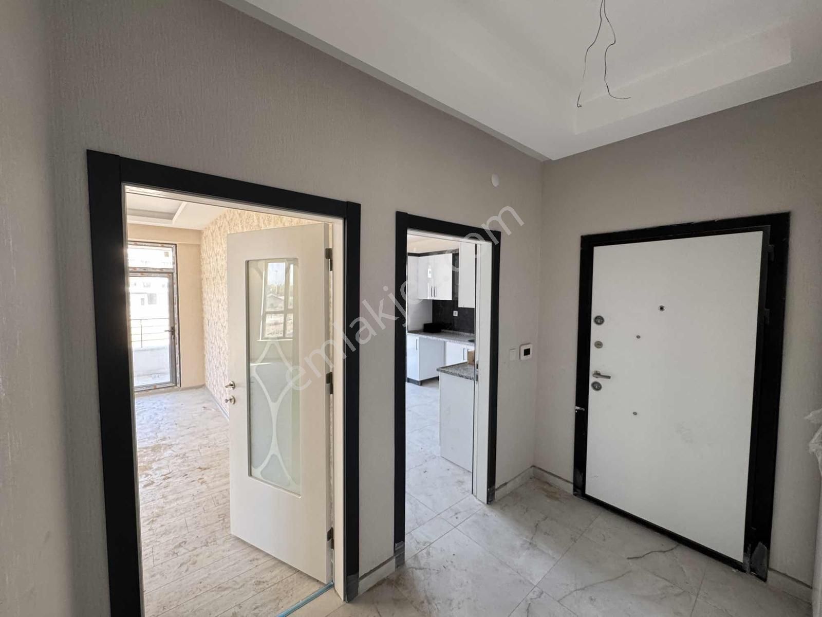 Karaman Yoluna Cephe 3+1 Oturuma Hazır Ara Kat Daire - Görsel 5