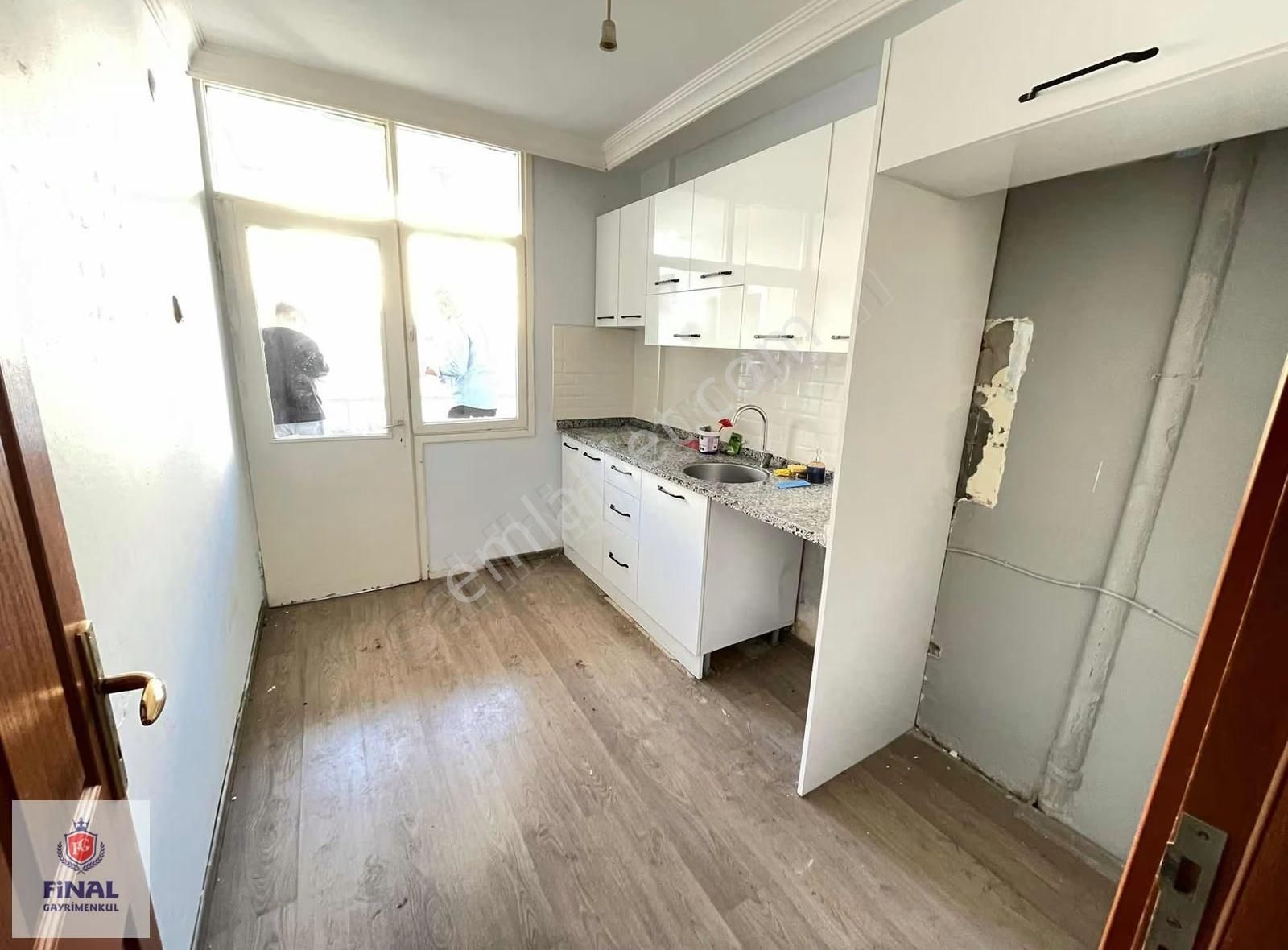 Mavibulvarda 3+1 Km Düşük Katlı Parkeli Kaçmaz Daire