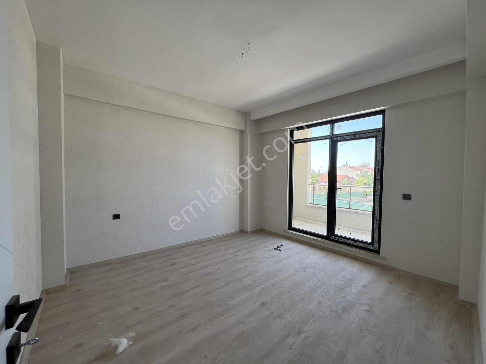 Mengene Kumköprü Caddesinde 3+1 Ara Kat Site İçi Lüks Daire - Görsel 12